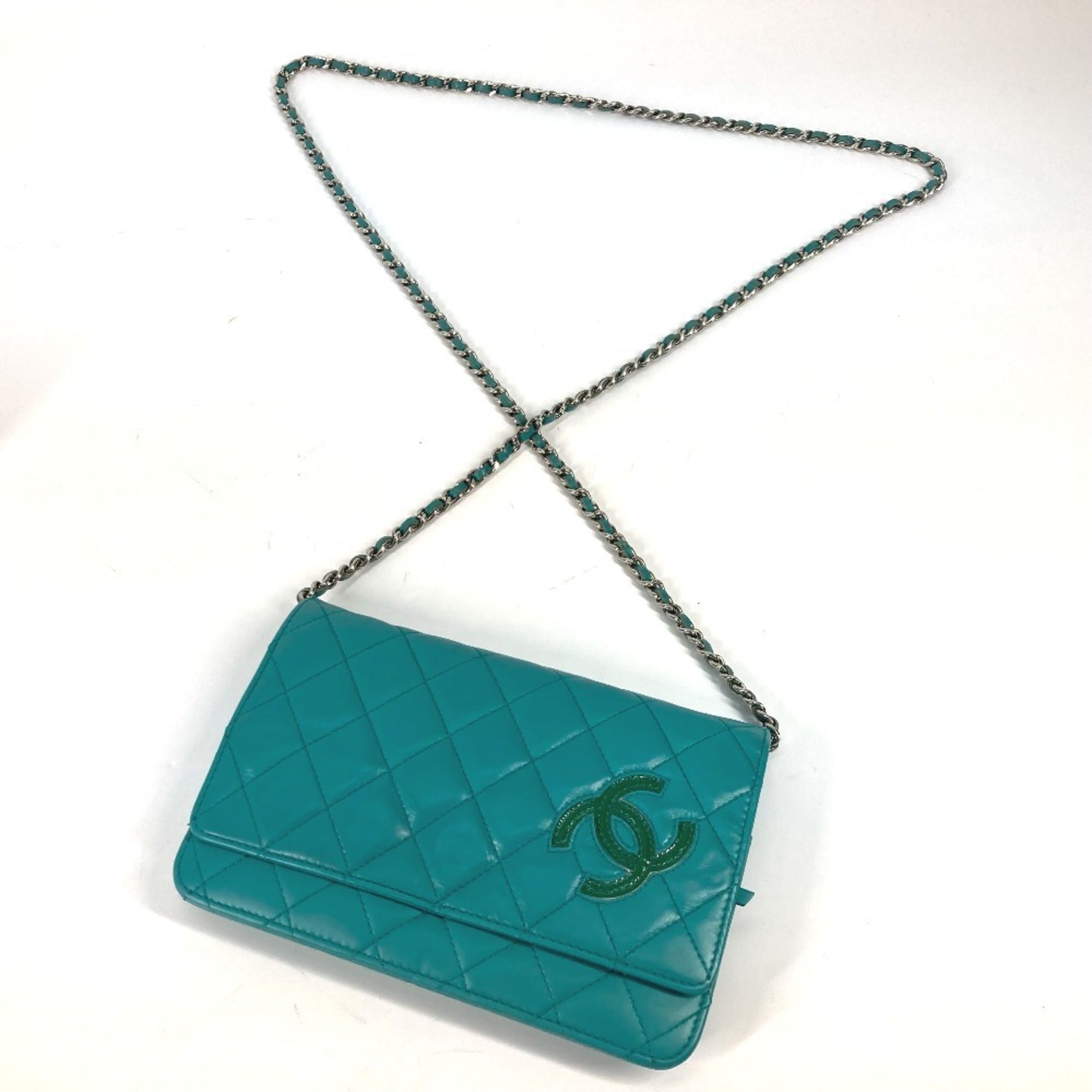 Chanel Green Leather Chain/Shoulder Wallet (Pre-Owned)