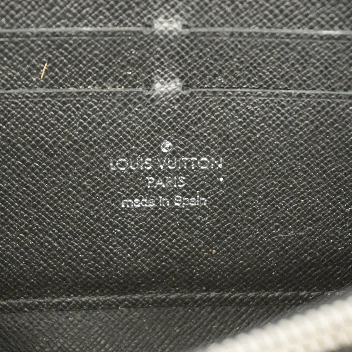 Louis Vuitton Noir Long Wallet (Bi-Fold) (Pre-Owned)