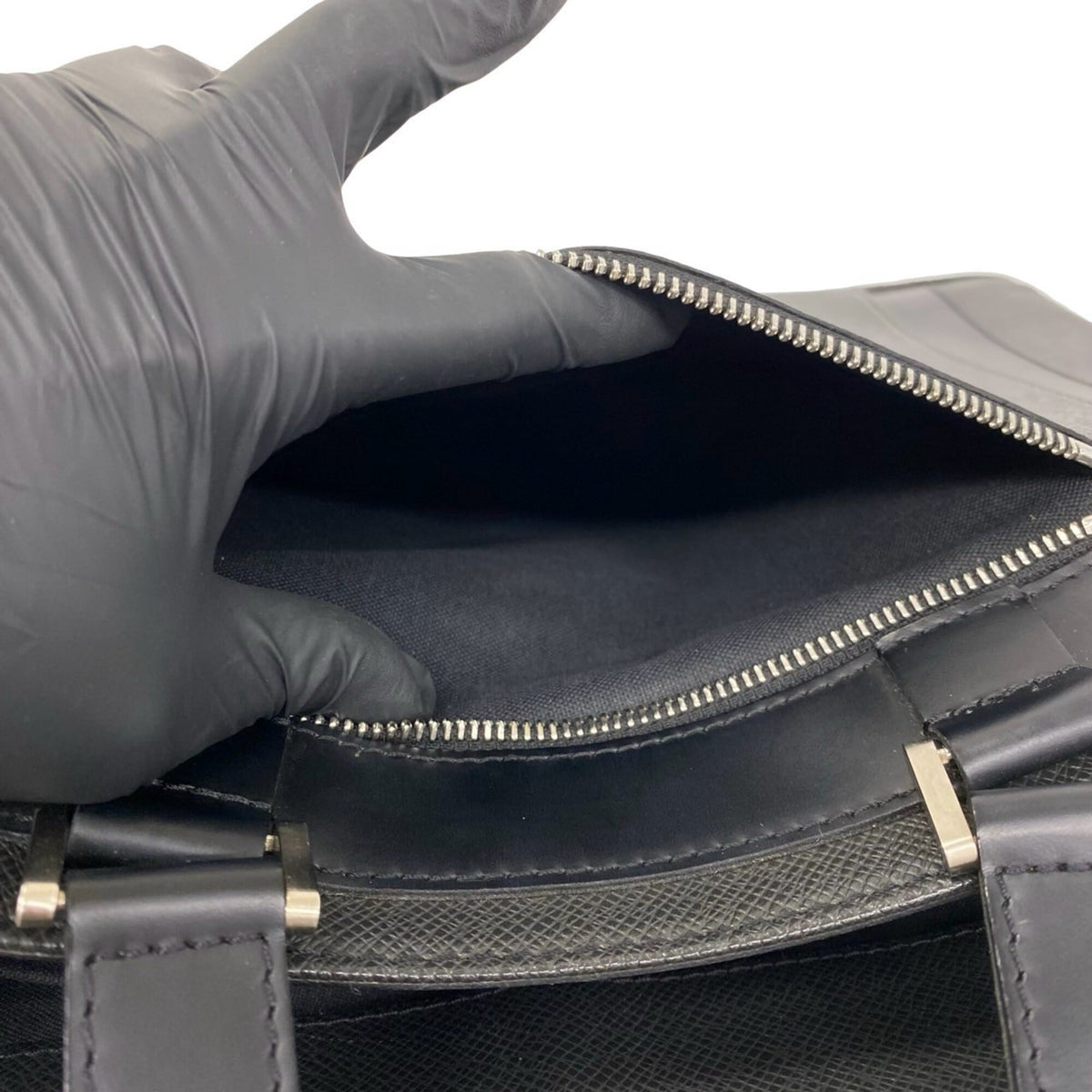 Louis Vuitton Black Leather Briefcase (Pre-Owned)