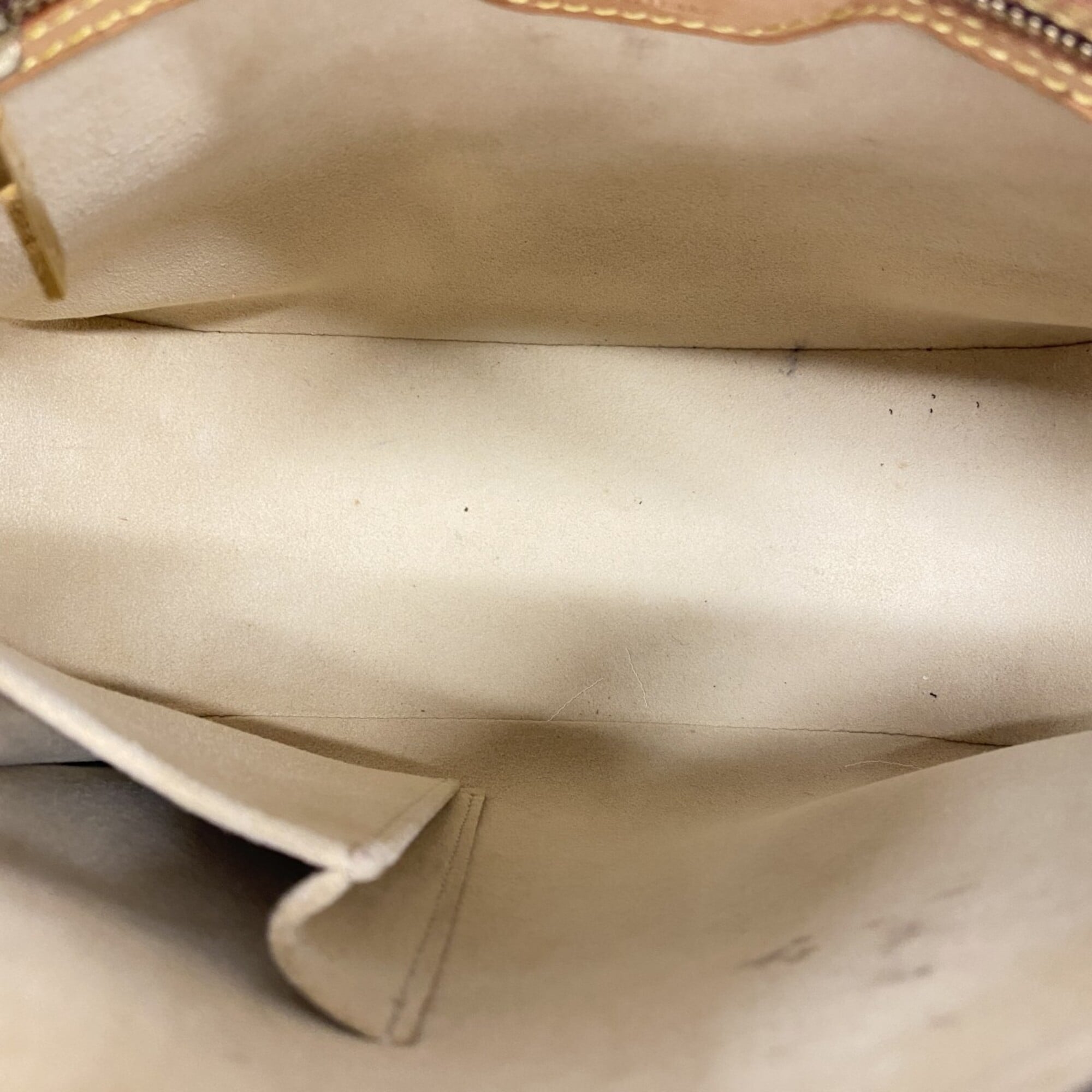 Louis Vuitton Brown Shoulder Bag (Pre-Owned)