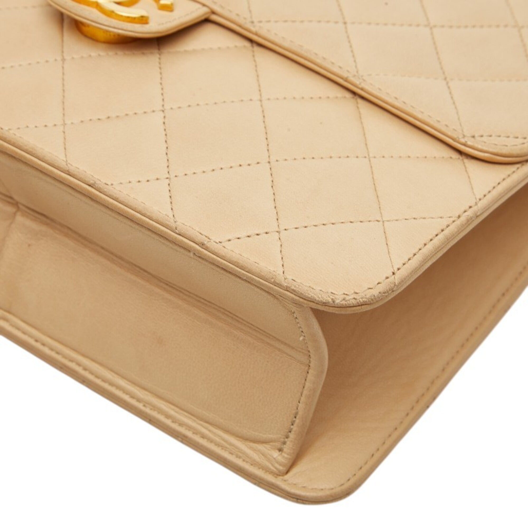 Chanel Beige Leather Shoulder Bag (Pre-Owned)