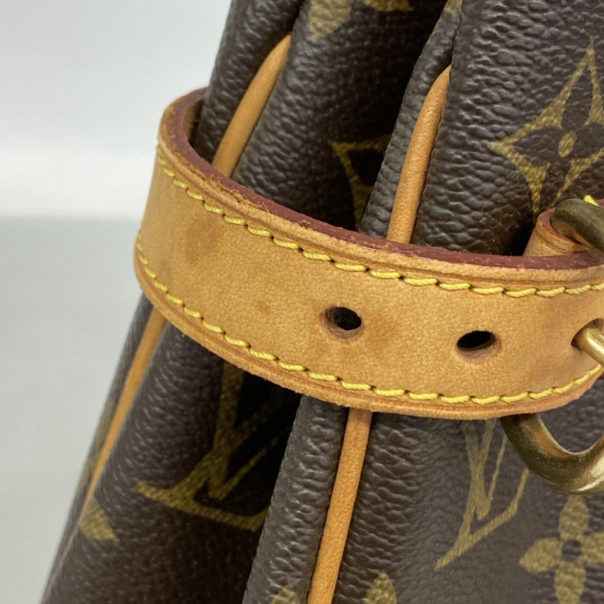 Louis Vuitton Brown Tote Bag (Pre-Owned)