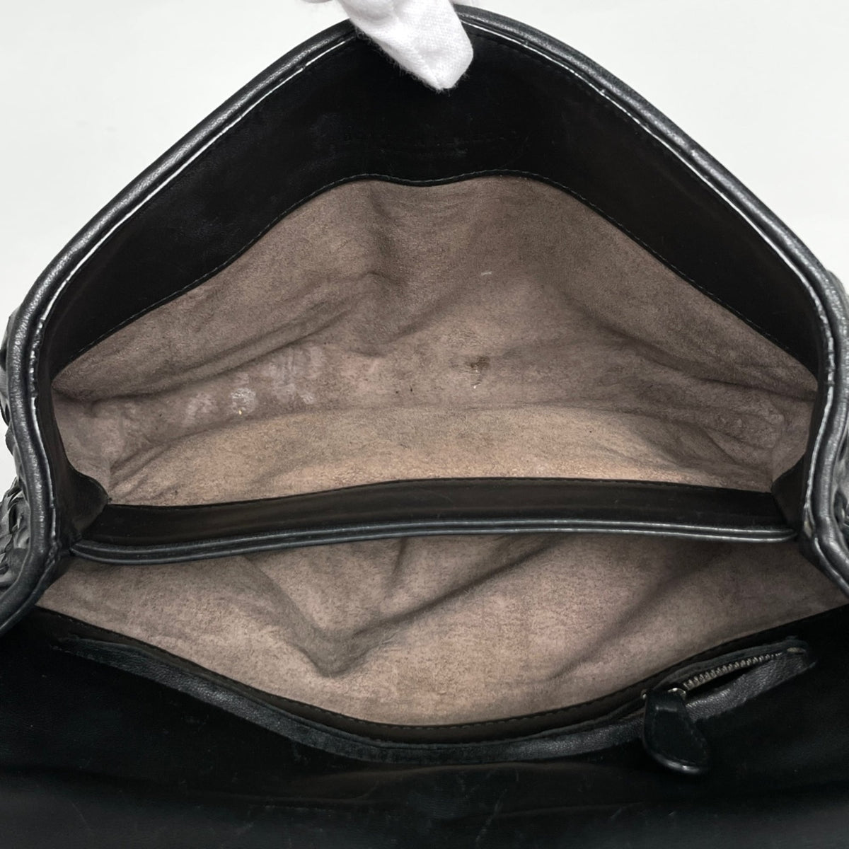 Bottega Veneta Black Leather Shoulder Bag (Pre-Owned)