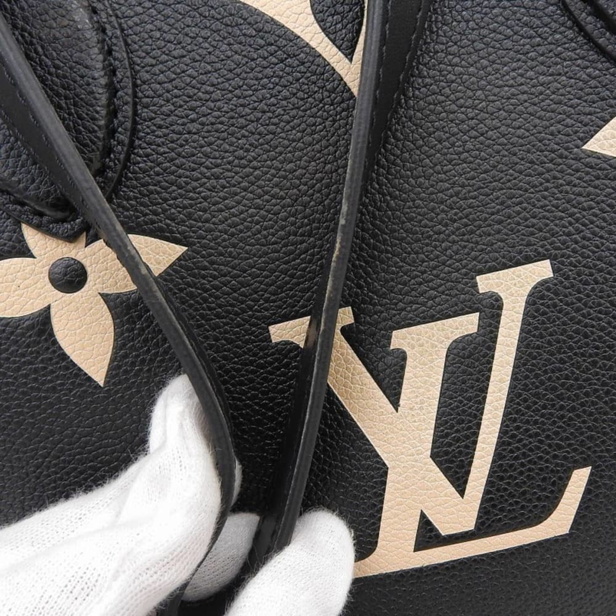 Louis Vuitton Beige Black Leather Tote Bag (Pre-Owned)