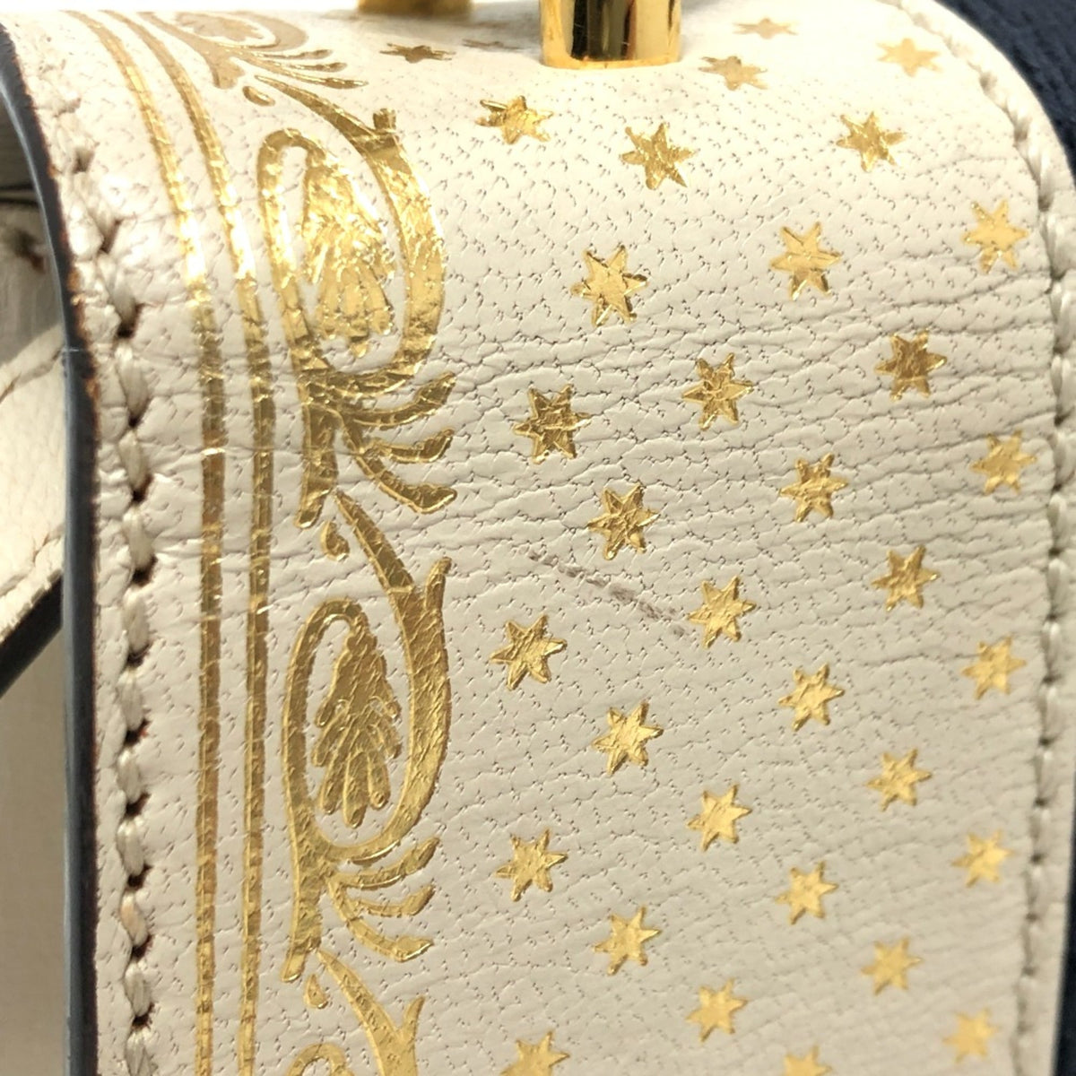 Gucci White Leather Shoulder Bag (Pre-Owned)