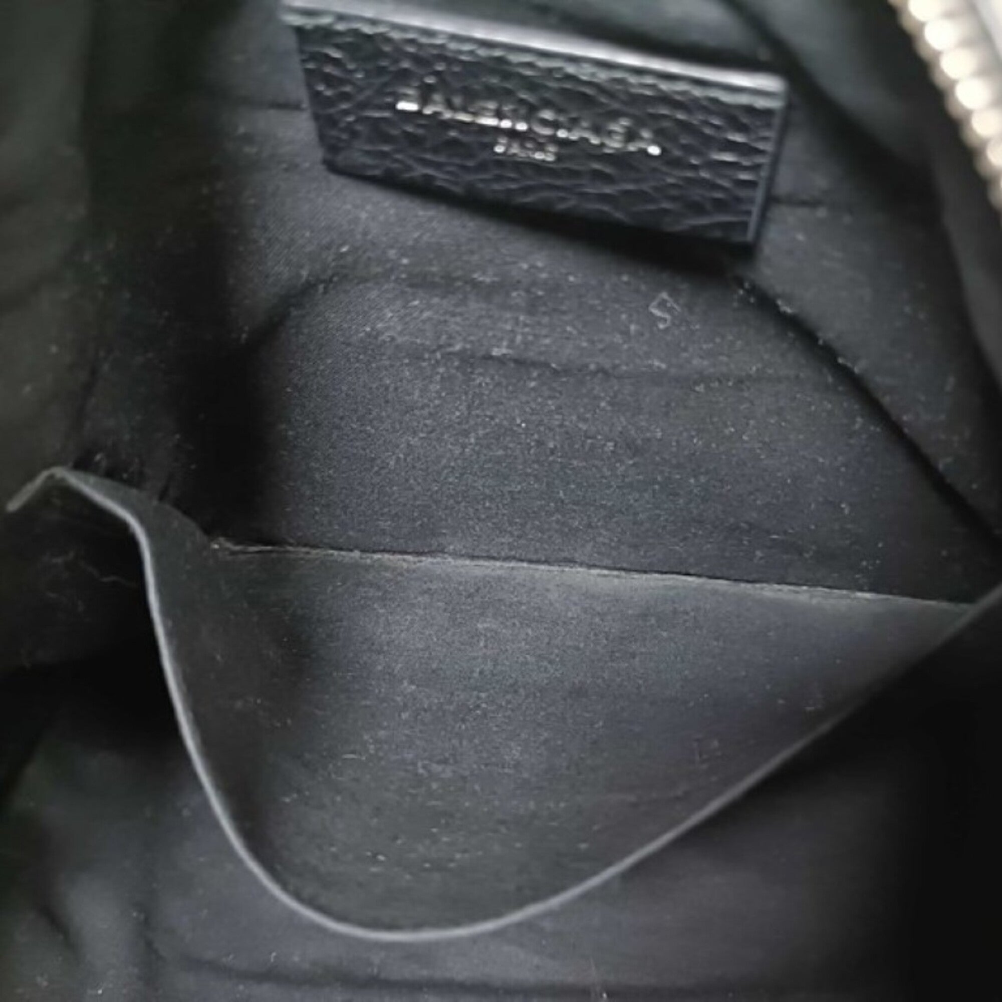 Balenciaga Black Leather Clutch Bag (Pre-Owned)