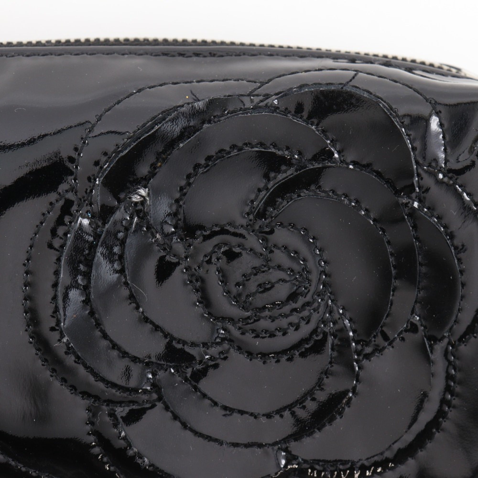 Chanel Black Leather Pouch (Pre-Owned)