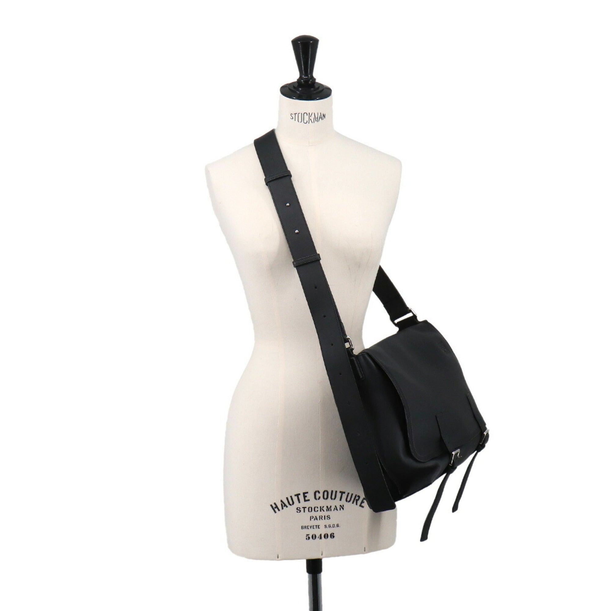 Loewe Black Leather Handbag Messenger Bag Shoulder Bag (Pre-Owned)