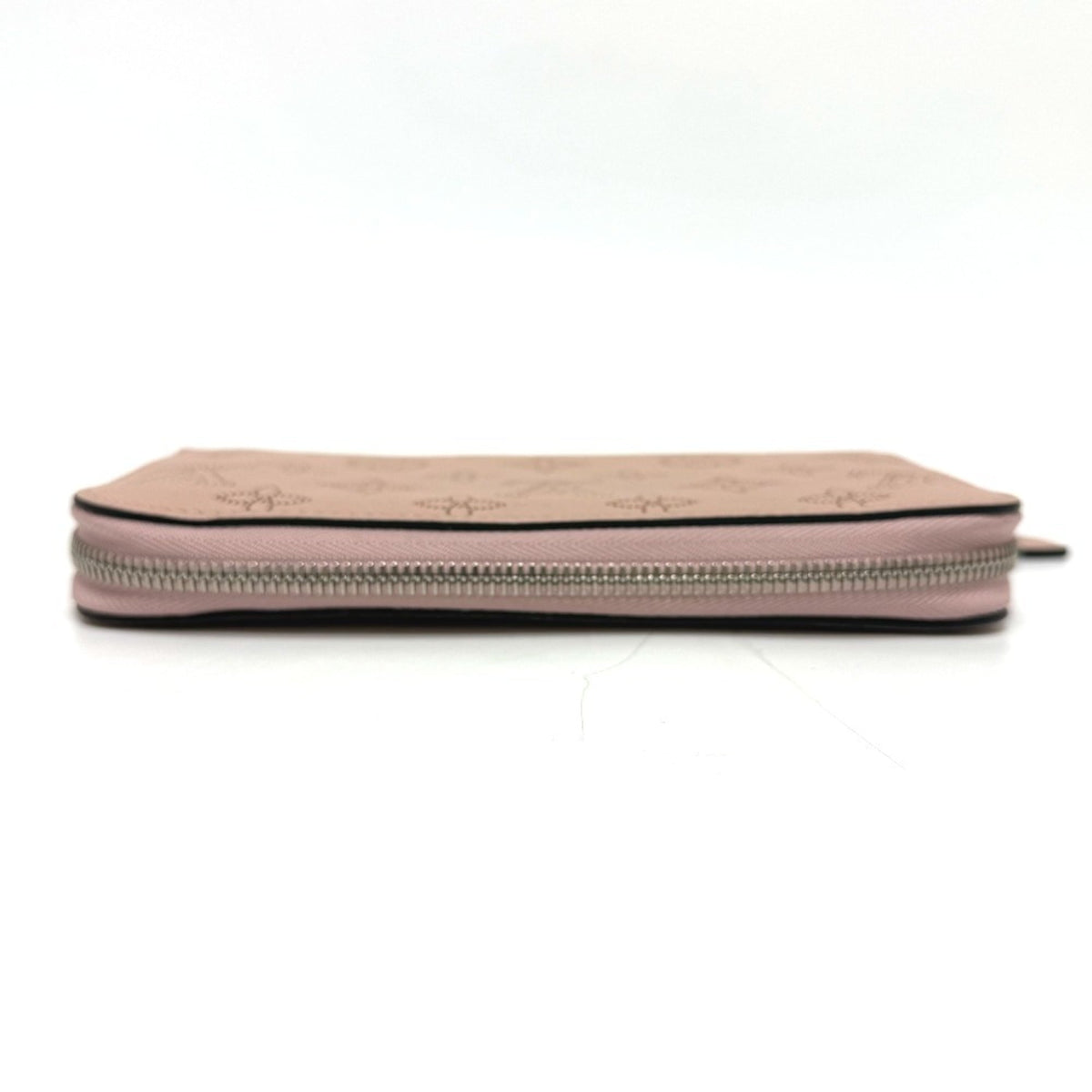 Louis Vuitton Mahina Magnolia Mahina Leather Long Wallet (Bi-Fold) (Pre-Owned)