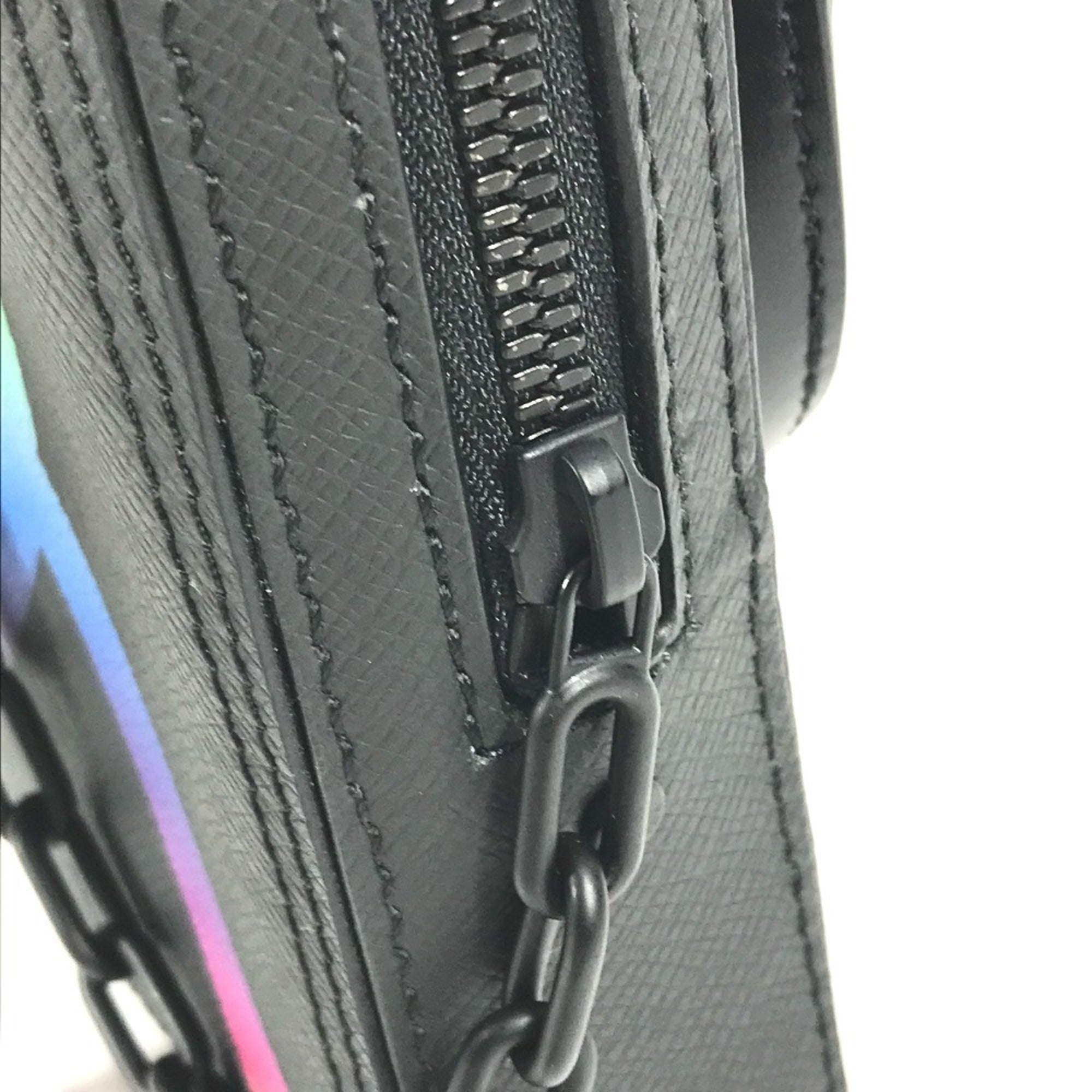 Louis Vuitton Black Multi-Color Taiga Leather Pochette Shoulder Bag (Pre-Owned)