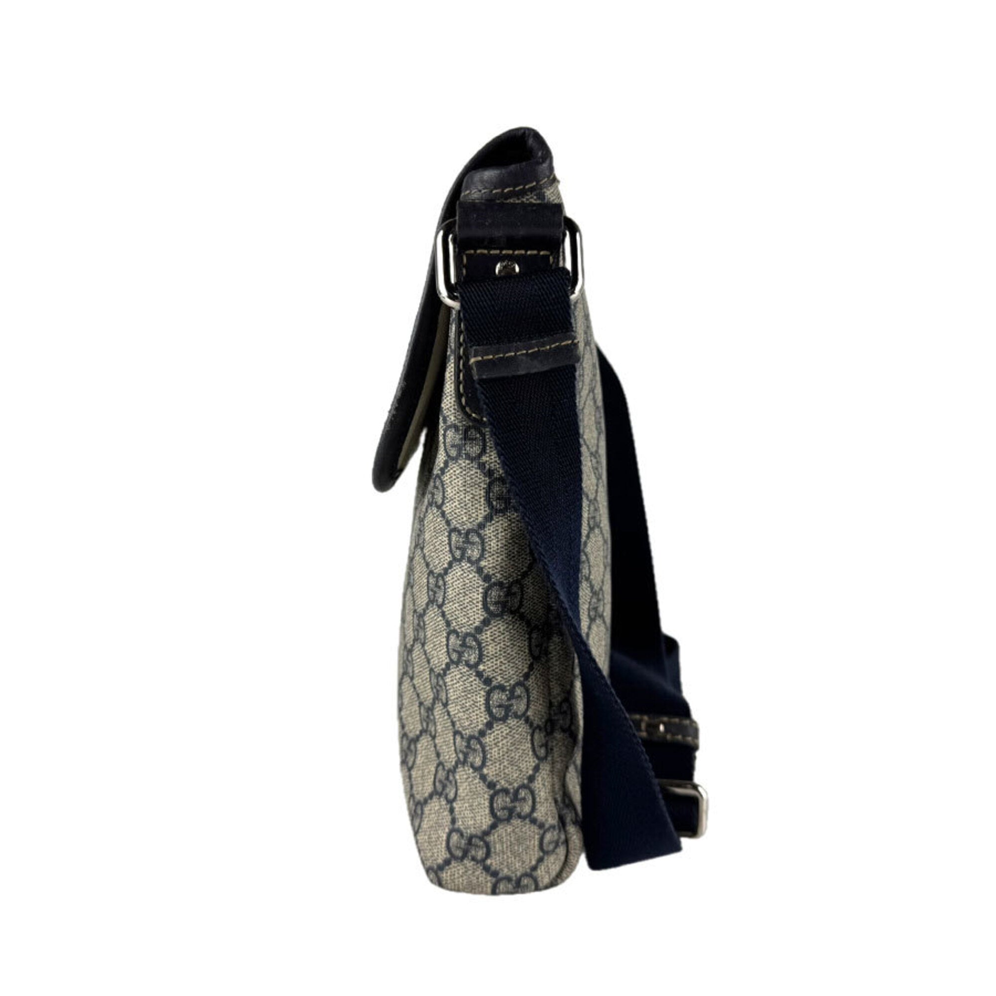Gucci Navy Gg Supreme Shoulder Bag (Pre-Owned)