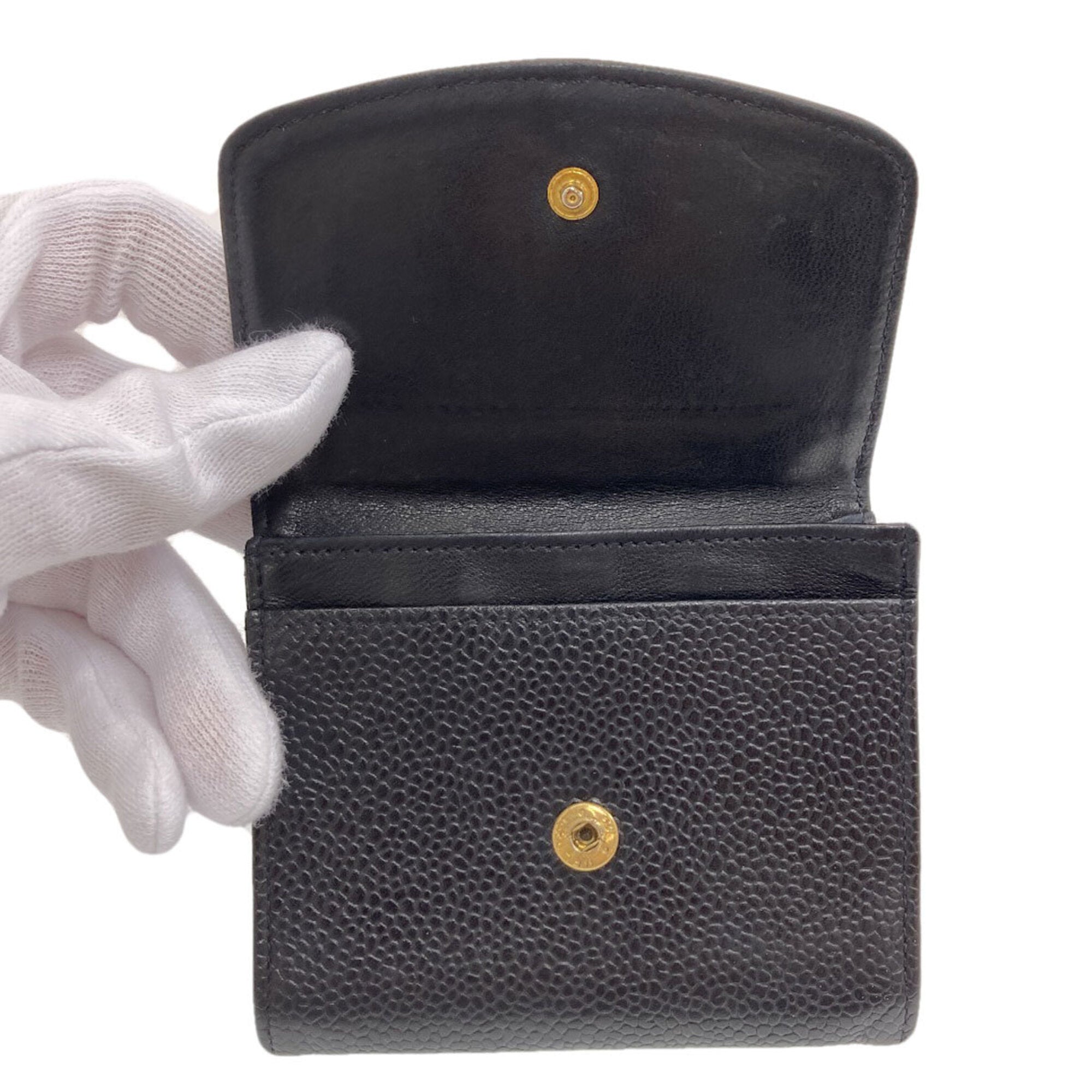 Chanel Black Leather (Pre-Owned)