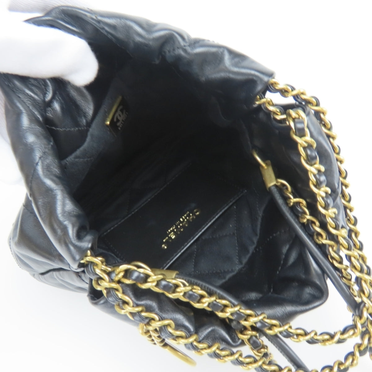 Chanel Black Leather Handbag Shoulder Bag (Pre-Owned)