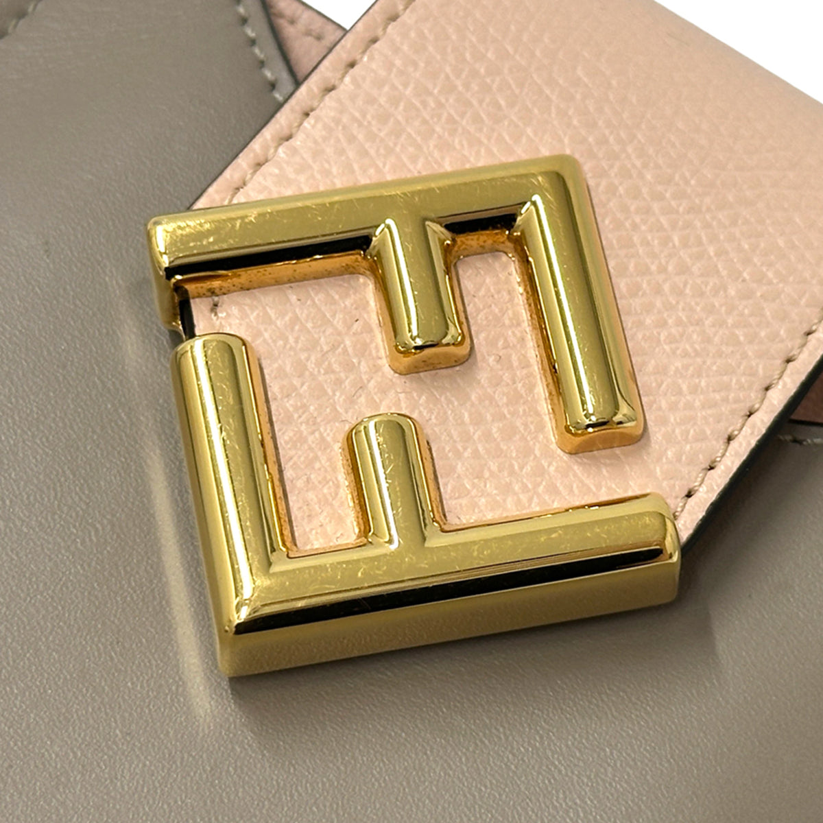 Fendi Grayish Pink Leather Handbag Pochette Pouch Shoulder Bag (Pre-Owned)