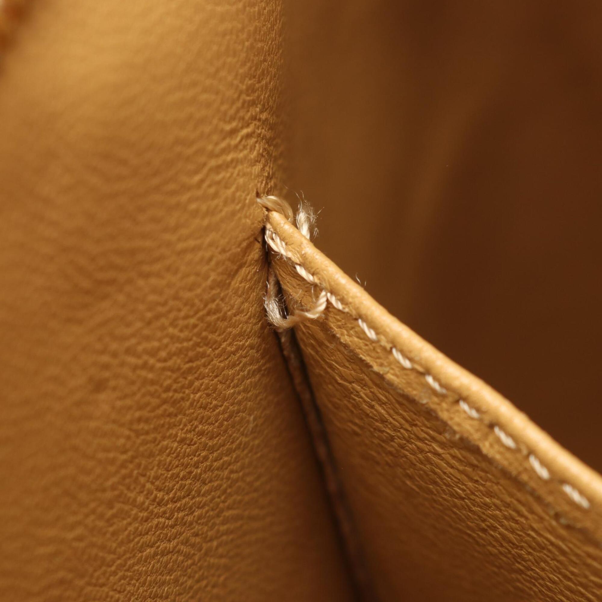 Chanel Beige Grained Calfskin Handbag Tote Bag (Pre-Owned)