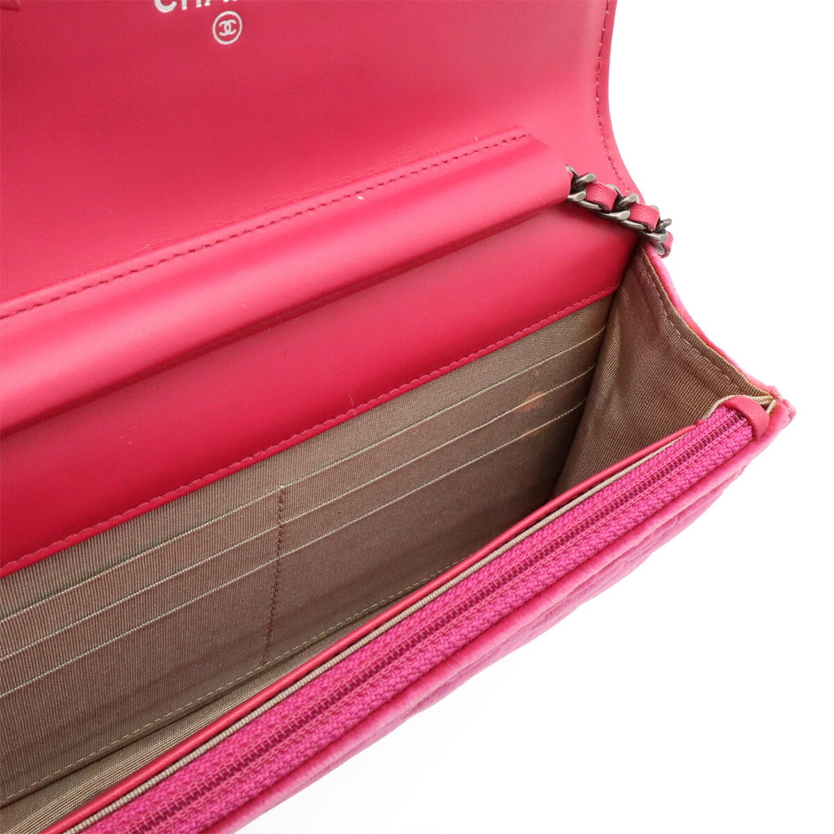 Chanel Pink Shoulder Bag (Pre-Owned)