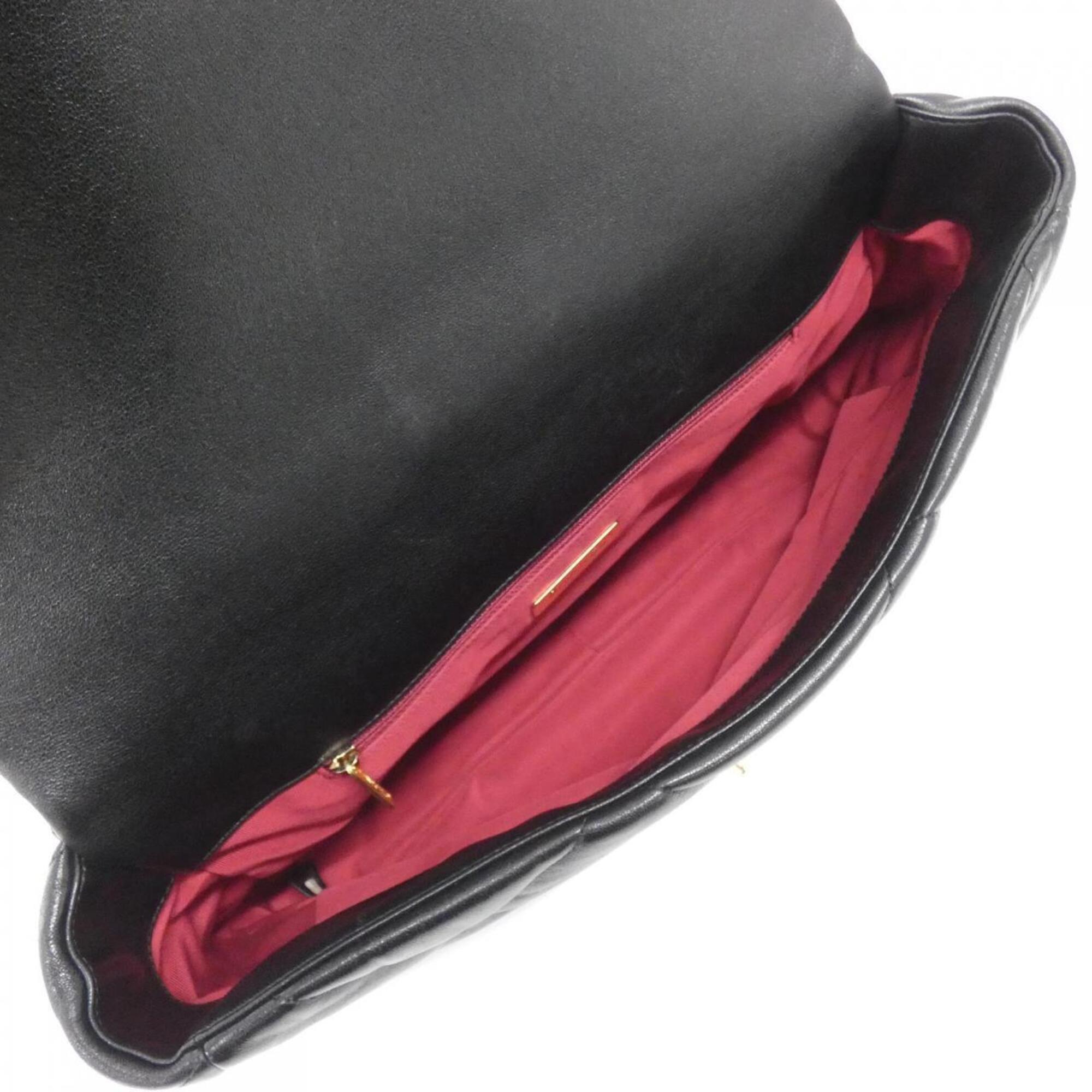 Chanel Black Leather Shoulder Bag (Pre-Owned)
