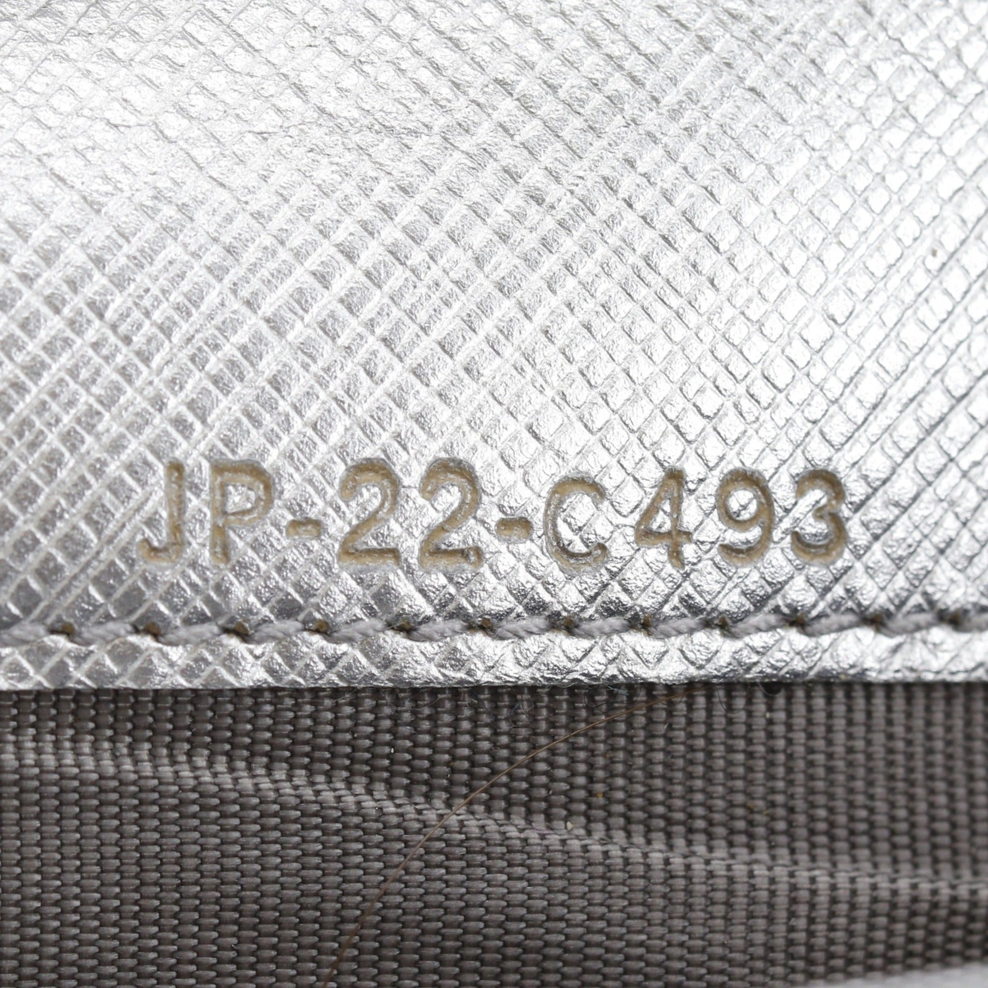 Salvatore Ferragamo Vara Silver Leather Long Wallet (Bi-Fold) (Pre-Owned)
