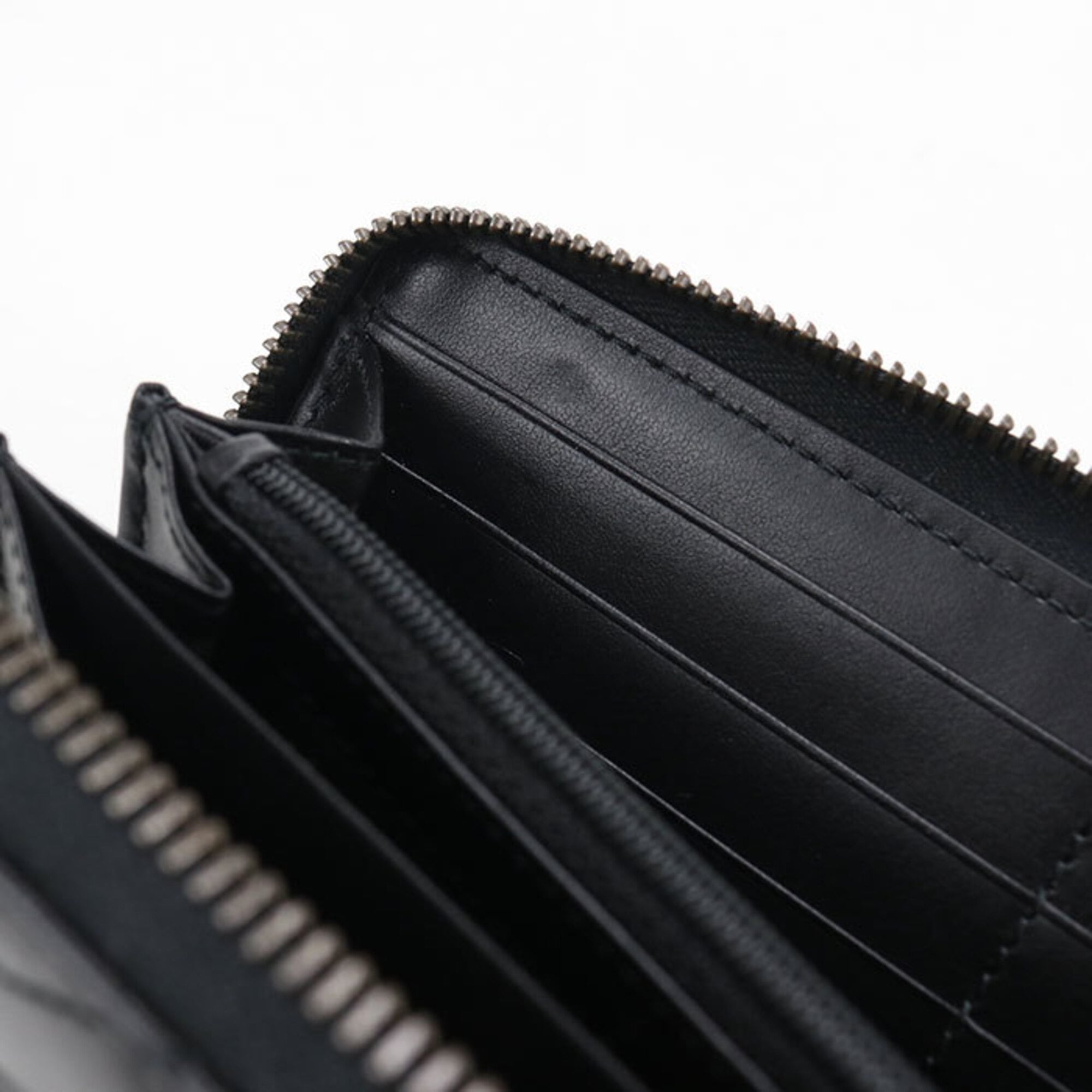 Gucci Black Leather Long Wallet (Bi-Fold) (Pre-Owned)