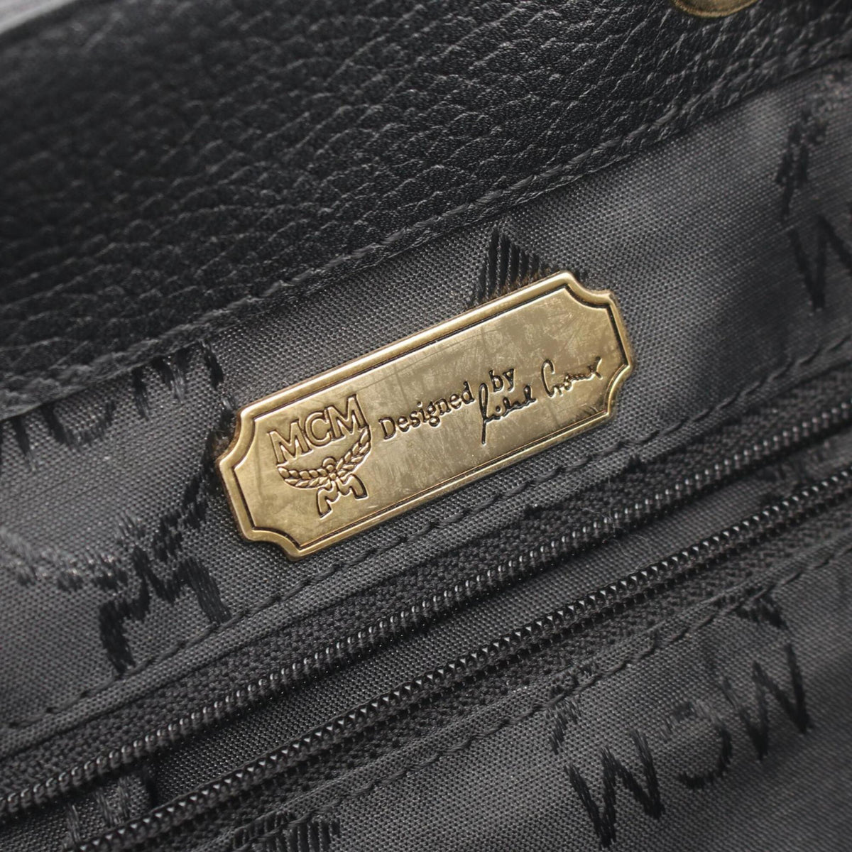 Mcm Black Leather Backpack Handbag (Pre-Owned)