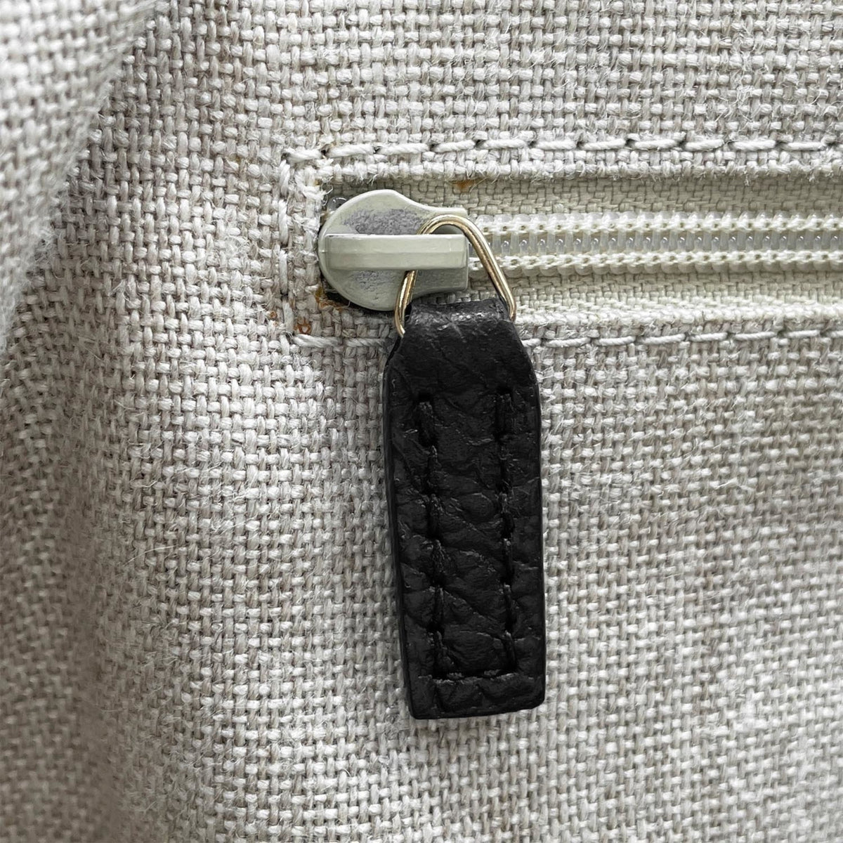 Gucci Black Leather Shoulder Bag (Pre-Owned)