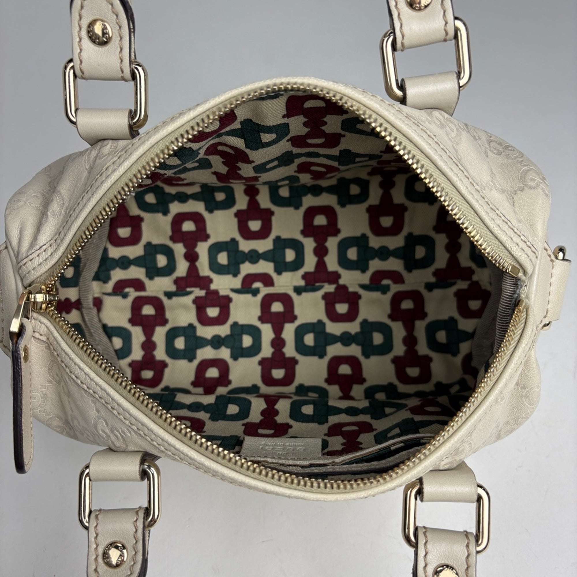 Gucci Ivory Leather Handbag (Pre-Owned)