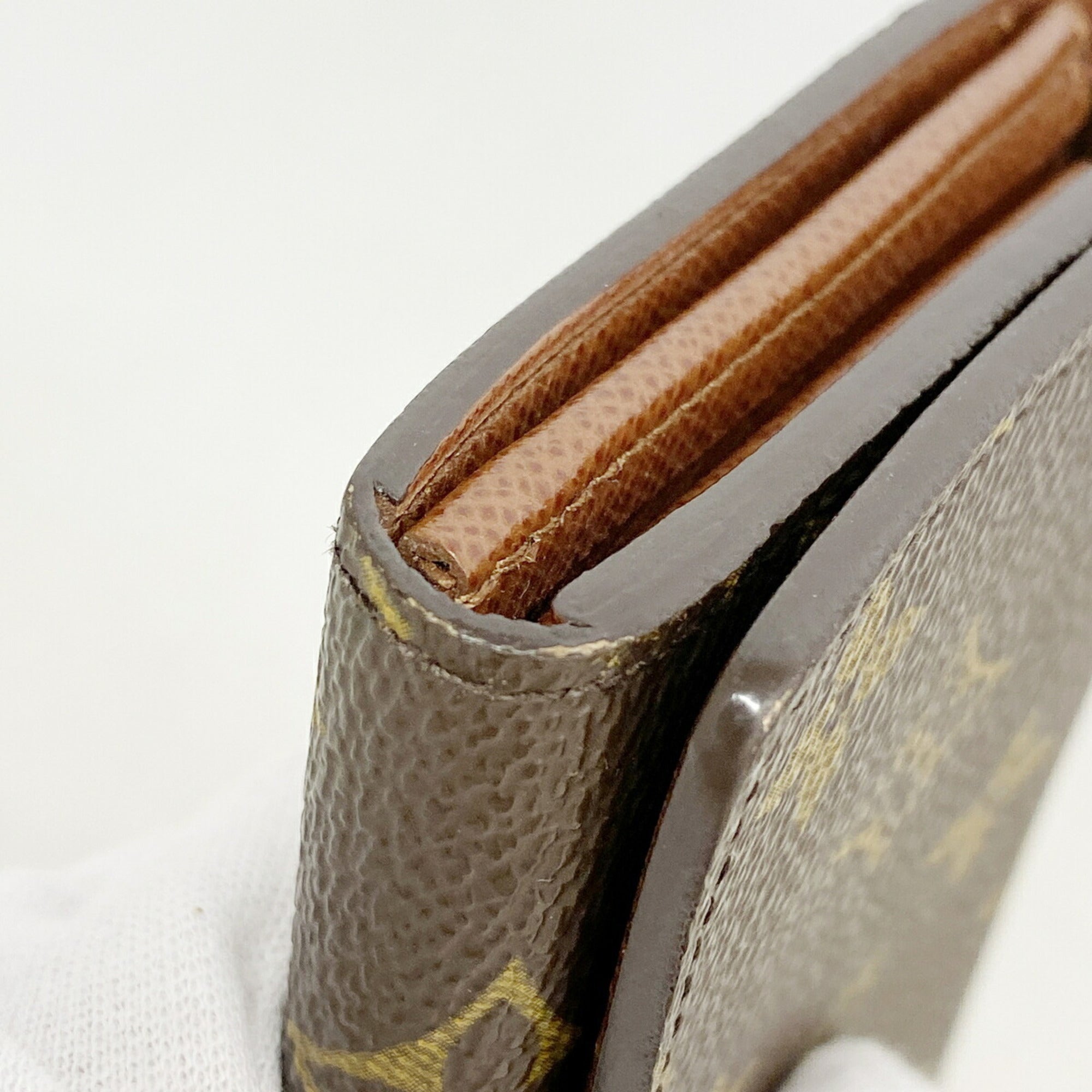 Louis Vuitton Brown Wallet (Bi-Fold) (Pre-Owned)