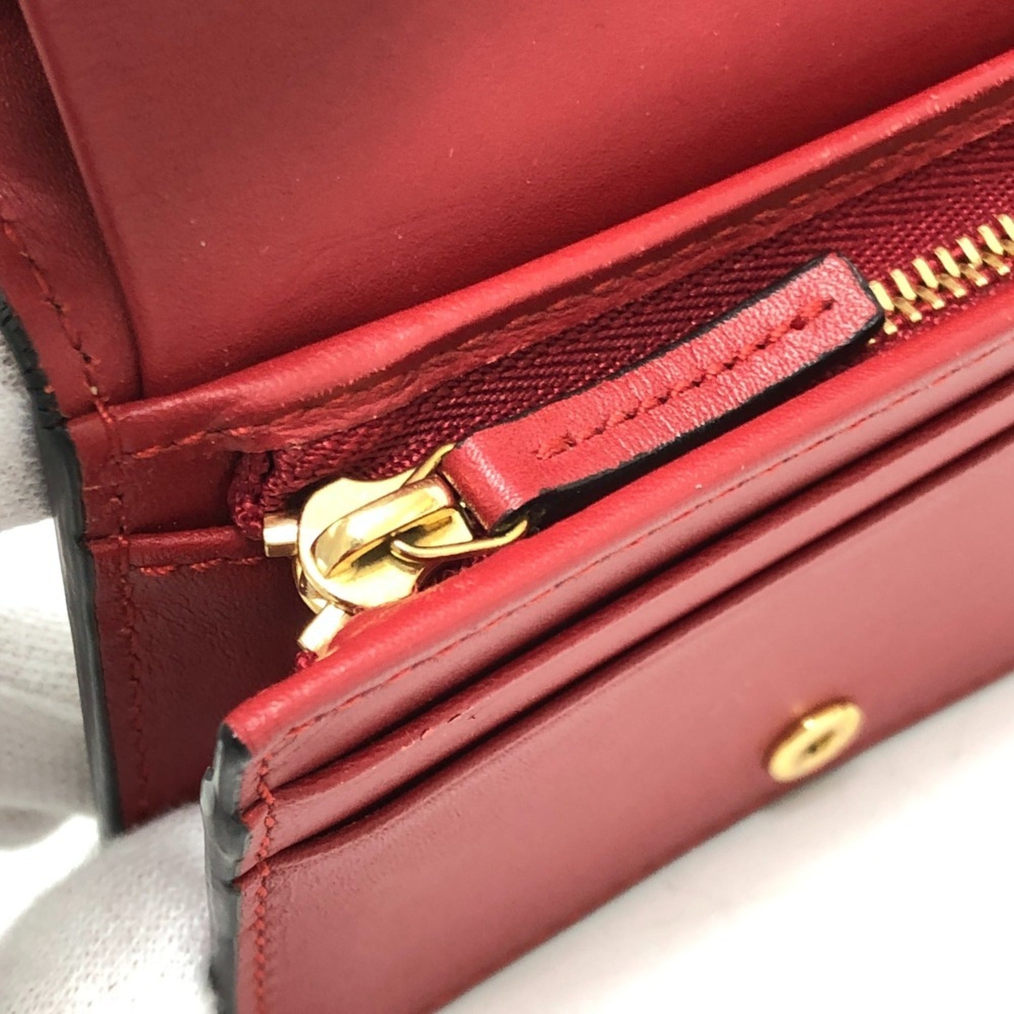 Gucci Beige Red Color Gg Supreme Canvas Wallet (Bi-Fold) (Pre-Owned)