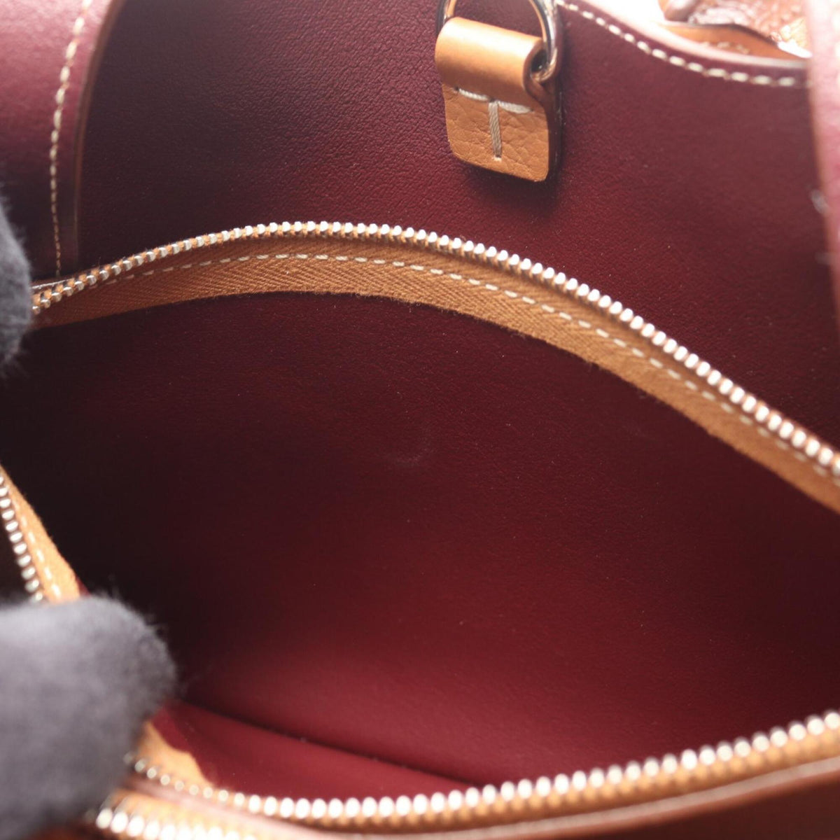 Tod's Brown Leather Handbag (Pre-Owned)