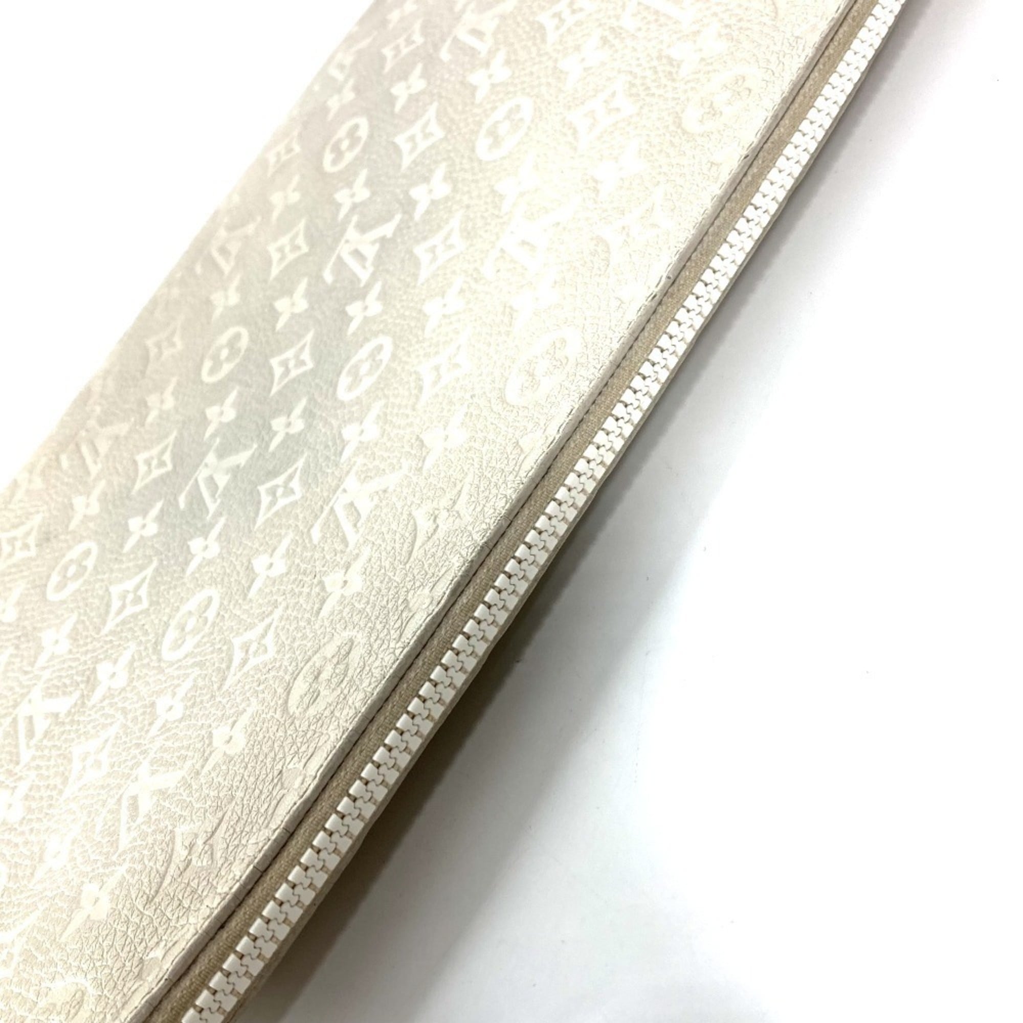 Louis Vuitton White Leather Clutch Bag Pochette Pouch (Pre-Owned)