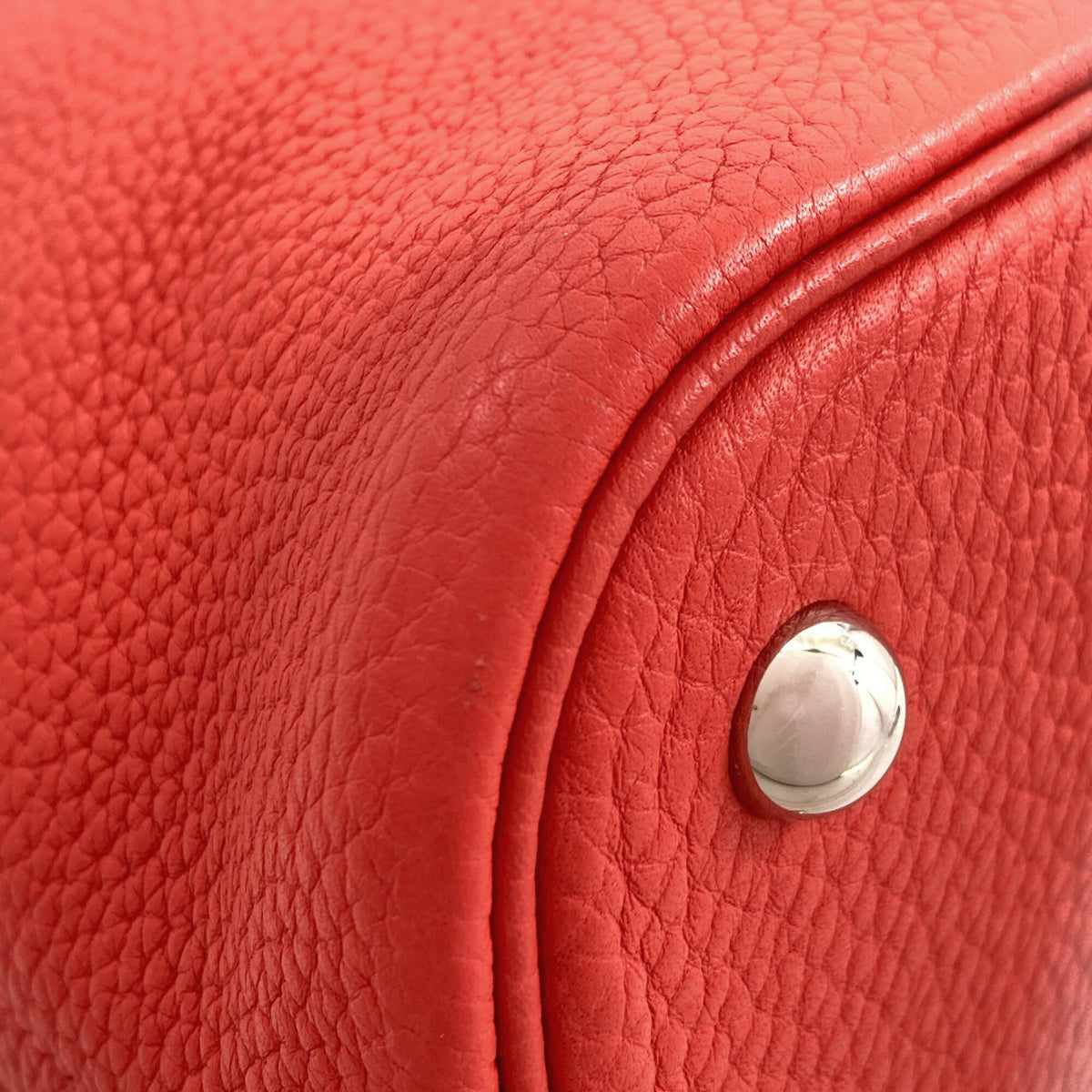 Hermes Red Color Handbag (Pre-Owned)