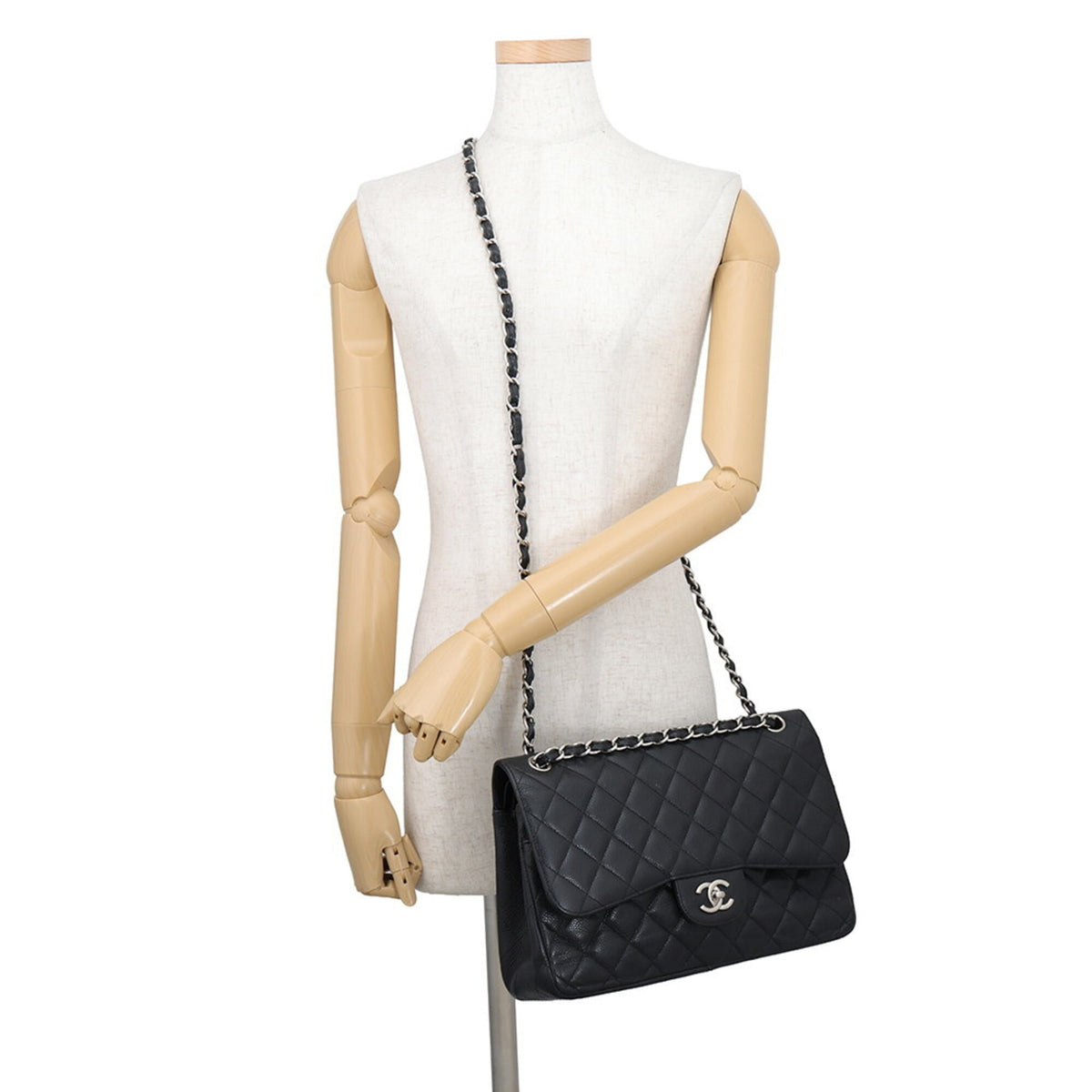 Chanel Matelasse Black Grained Calfskin Handbag Shoulder Bag (Pre-Owned)