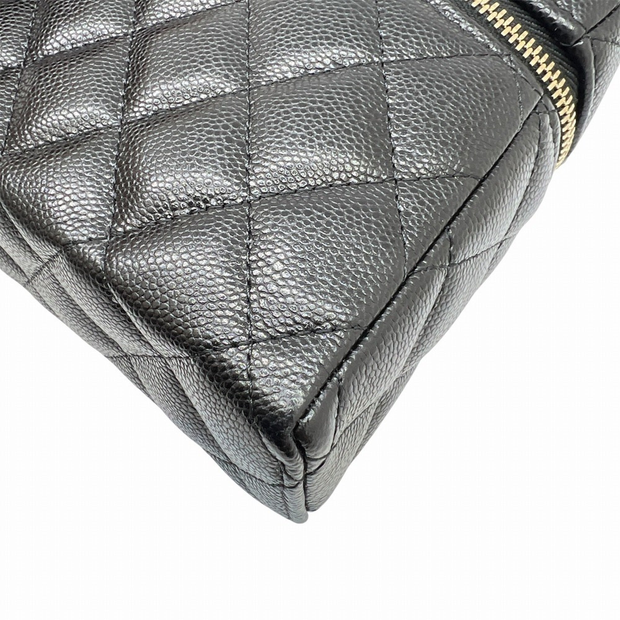Chanel Black Grained Calfskin Shoulder Bag (Pre-Owned)