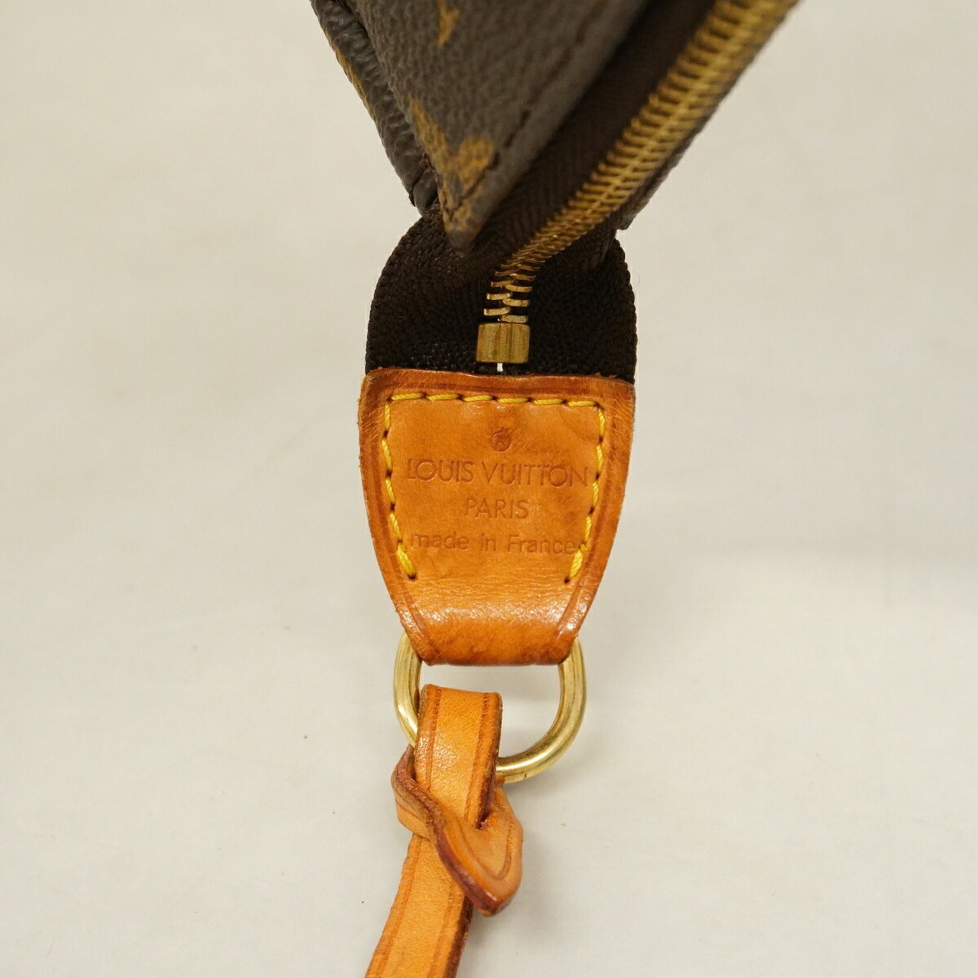 Louis Vuitton Brown Pouch (Pre-Owned)