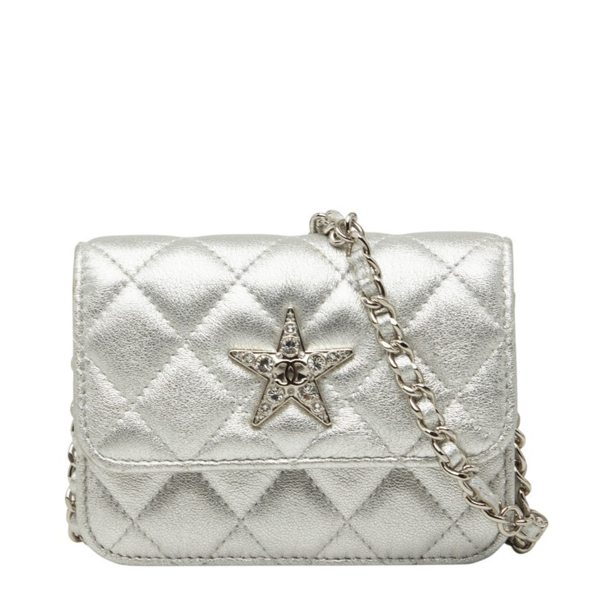 Chanel Silver Leather Pochette Shoulder Bag (Pre-Owned)