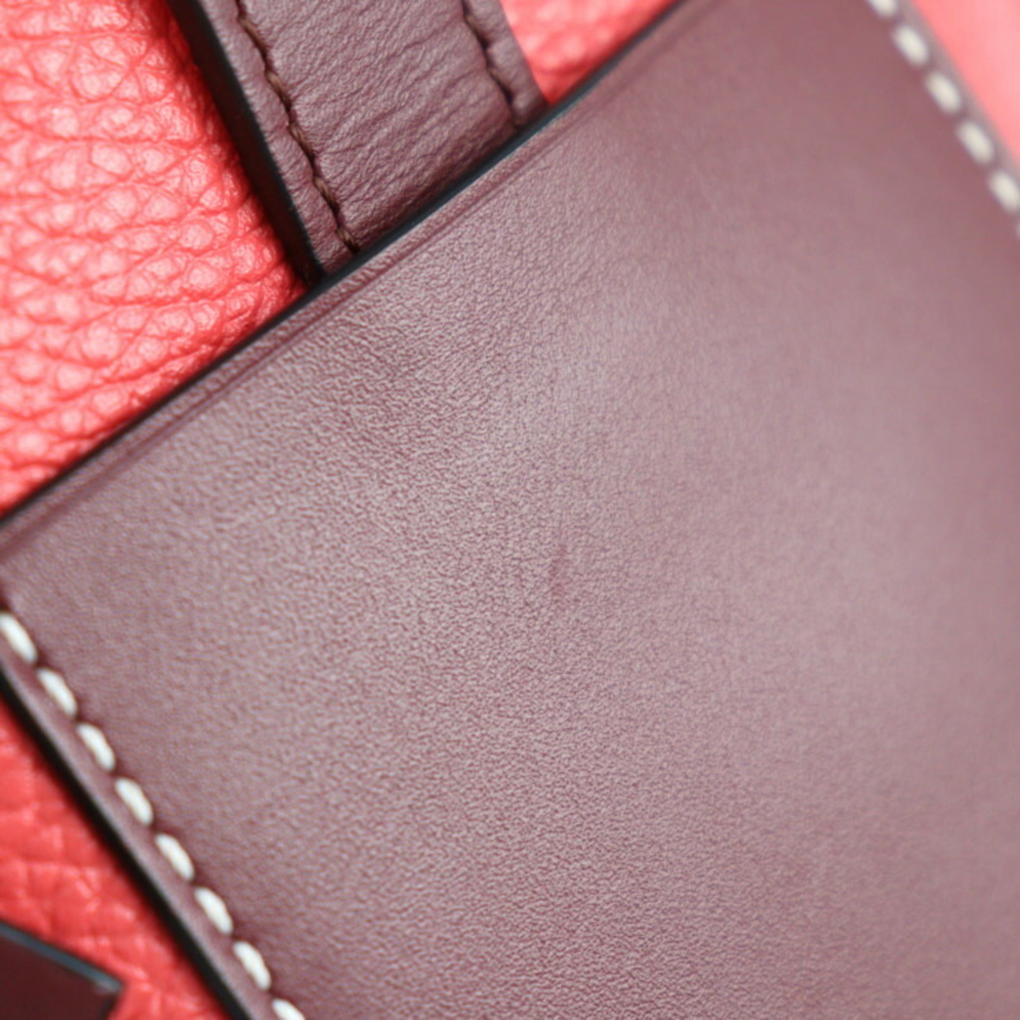 Loewe Pink Leather Pochette Shoulder Bag (Pre-Owned)