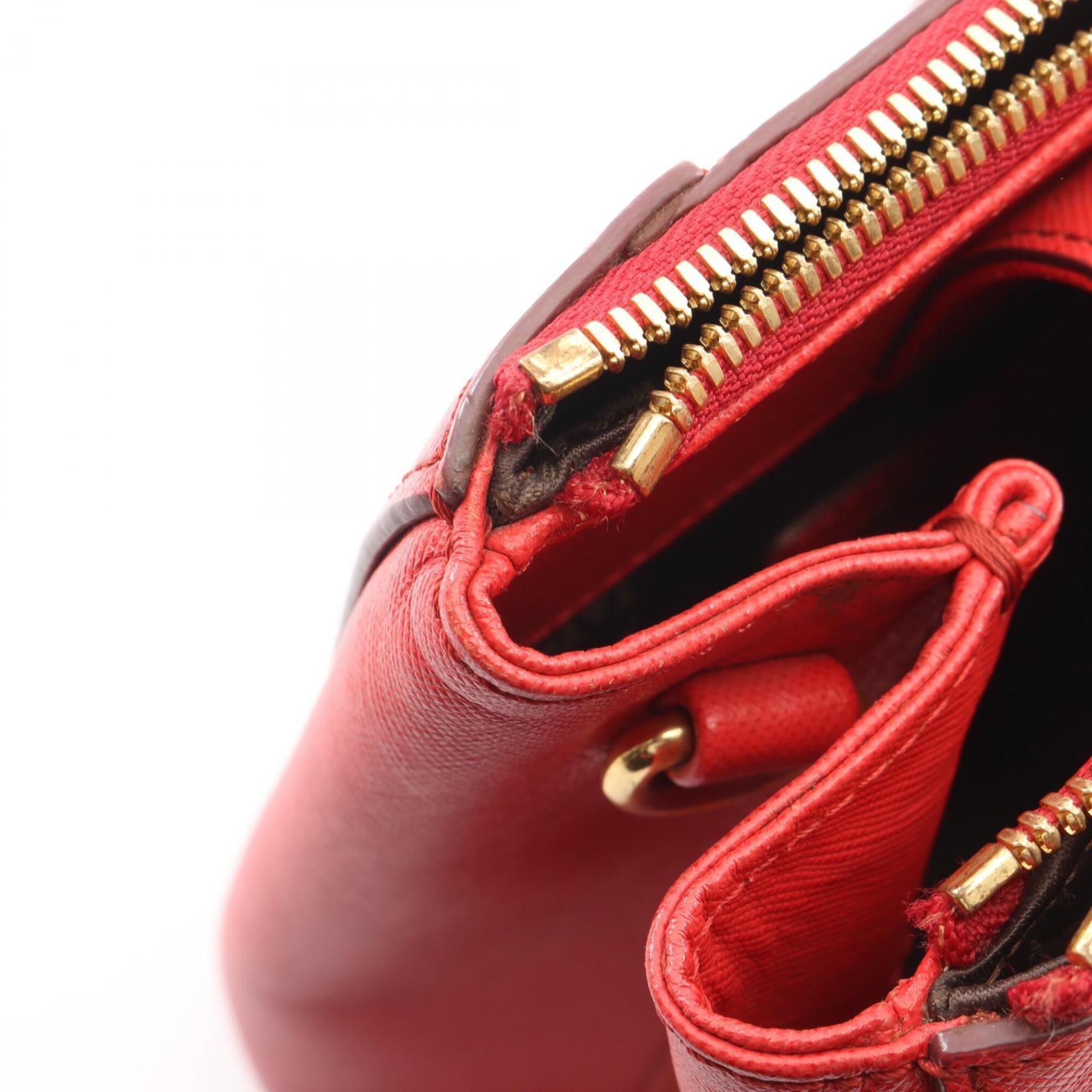 Mcm Red Color Leather Handbag (Pre-Owned)