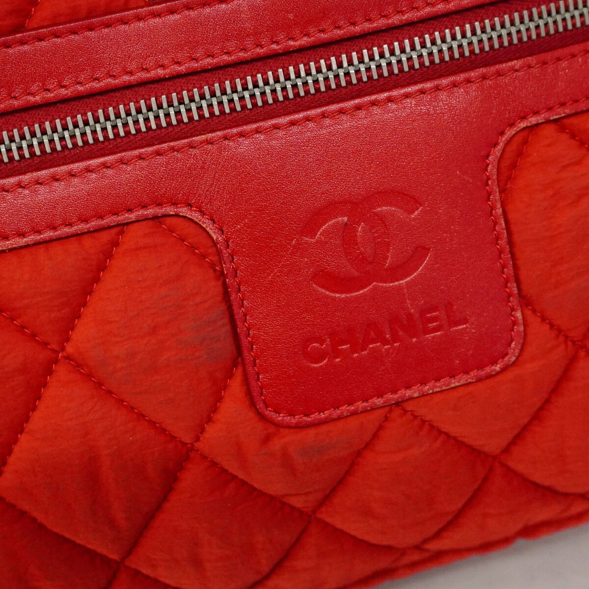 Chanel Red Color Nylon Tote Bag (Pre-Owned)