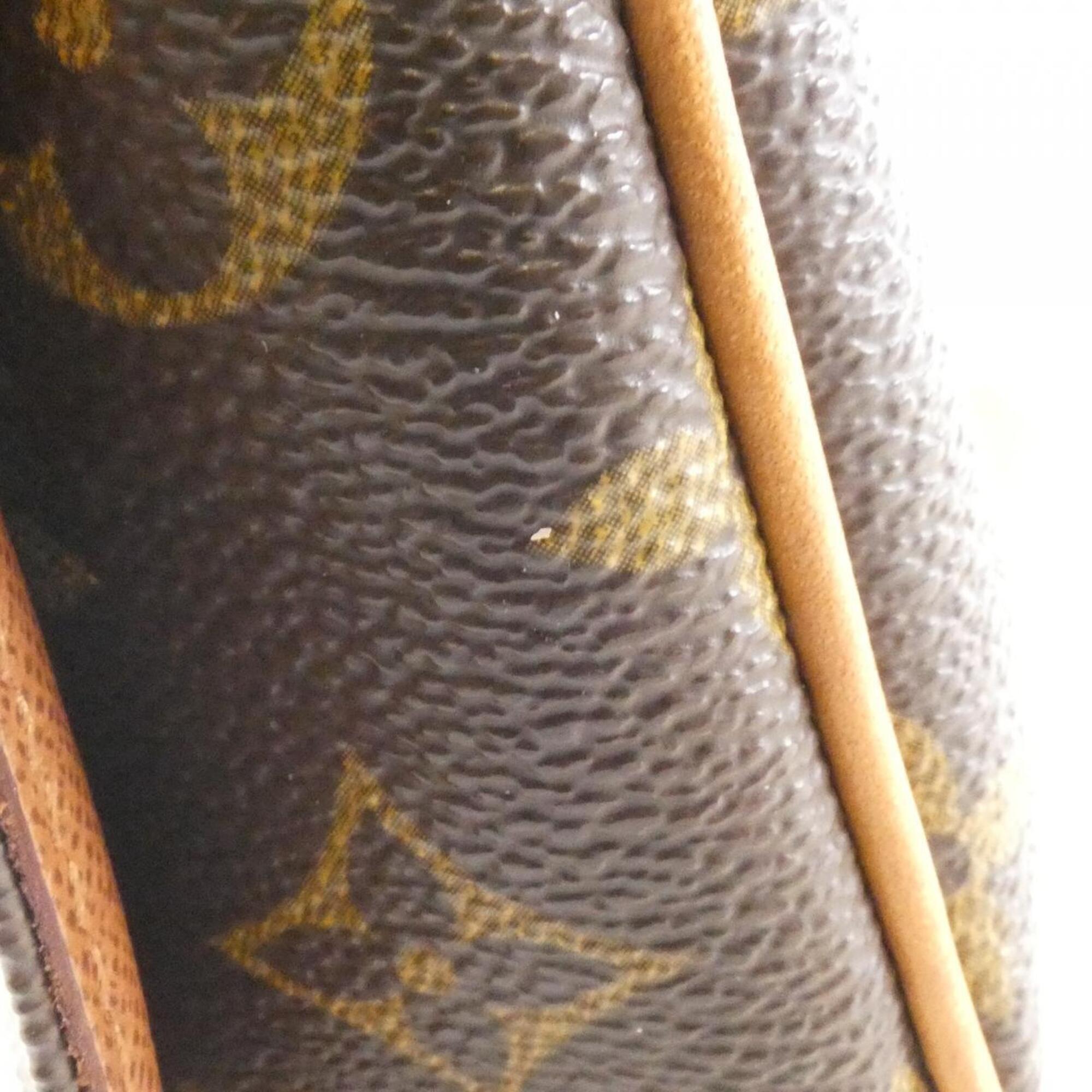 Louis Vuitton Marron Coated Canvas Shoulder Bag (Pre-Owned)