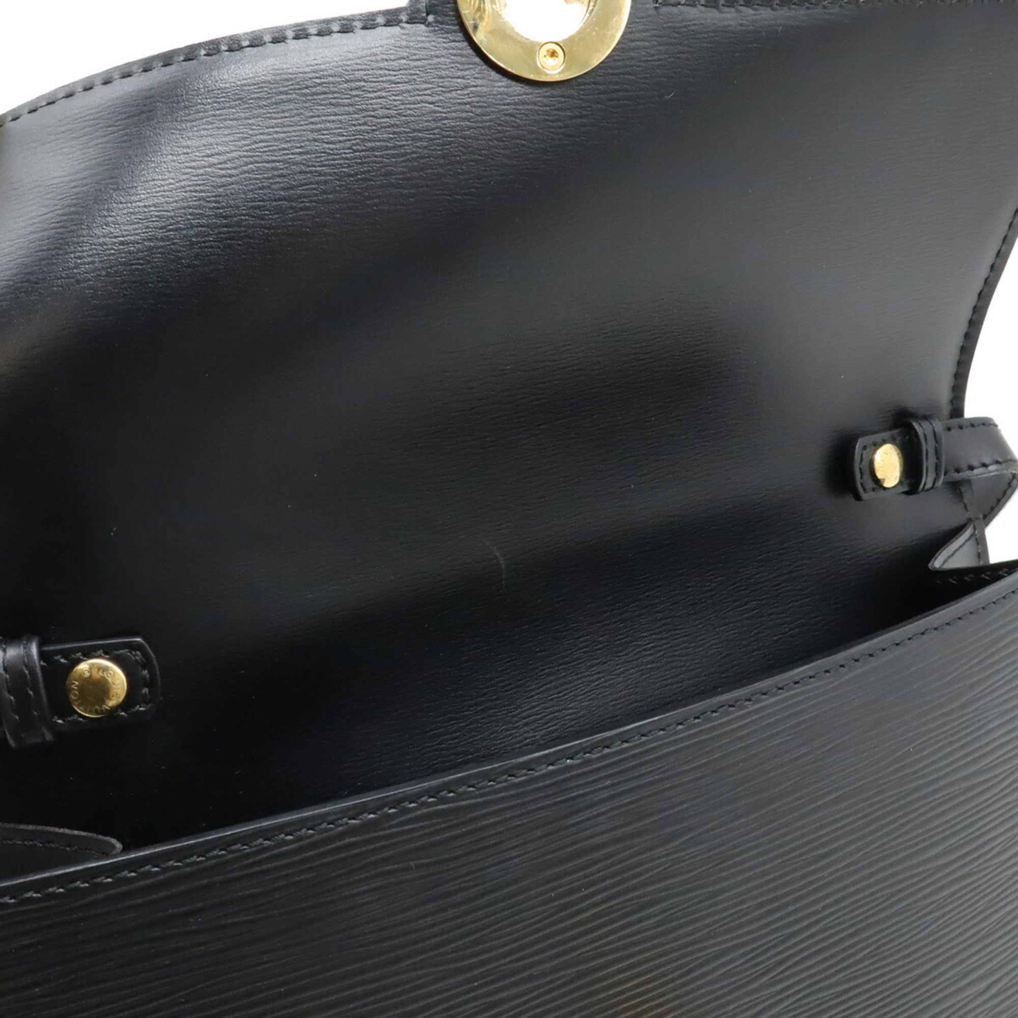 Louis Vuitton Black Noir Epi Leather Clutch Bag Pochette Shoulder Bag (Pre-Owned)