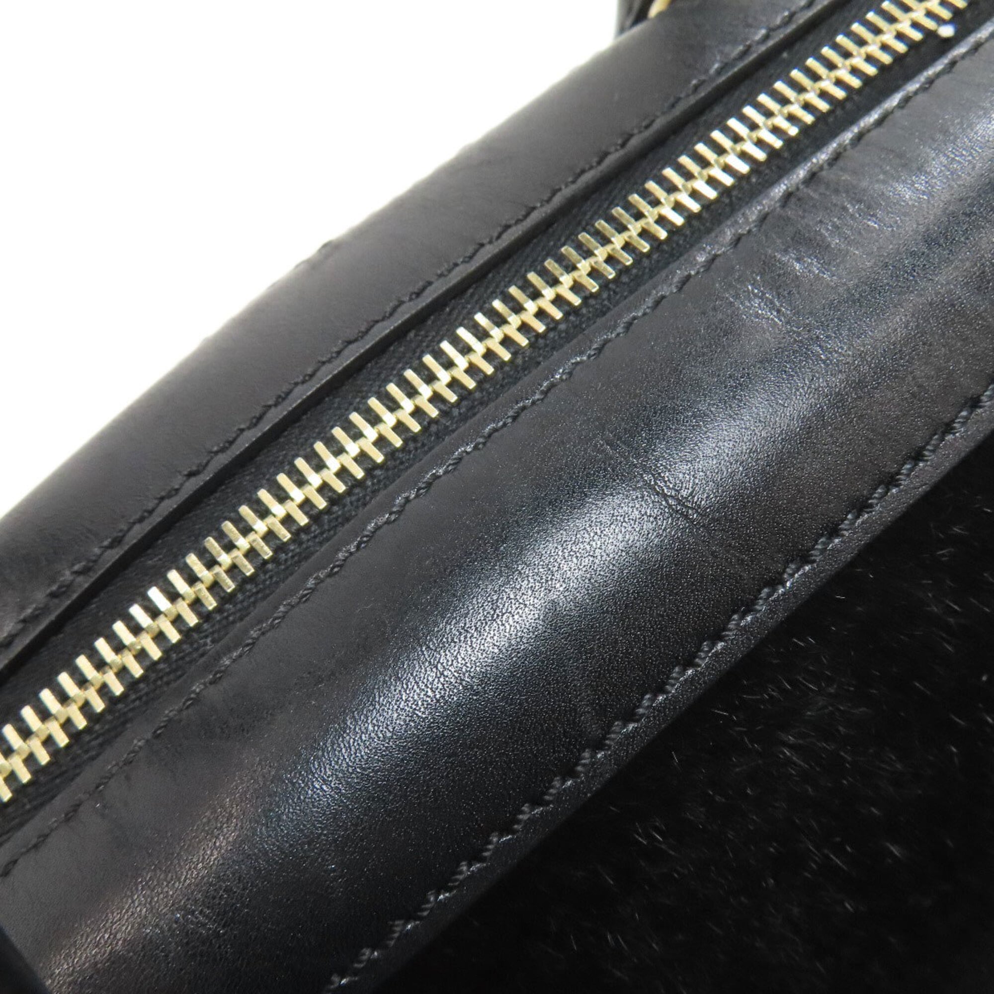 Tod's Black Leather Handbag (Pre-Owned)