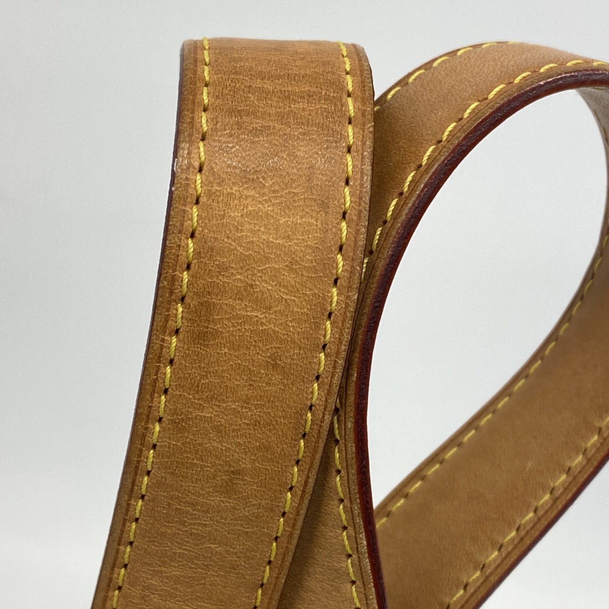 Louis Vuitton White Tote Bag (Pre-Owned)