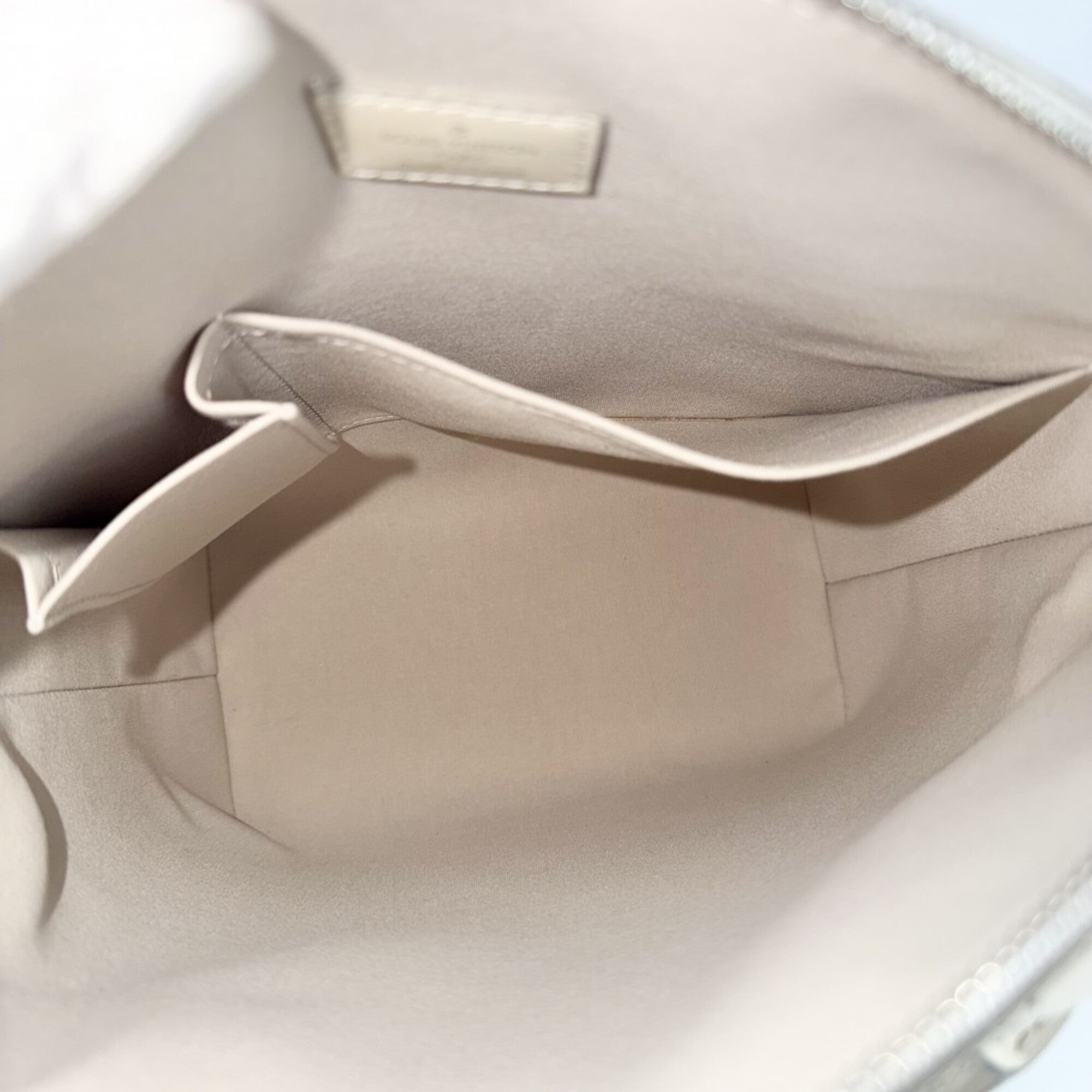 Louis Vuitton Epi Ivory Epi Leather Handbag Tote Bag (Pre-Owned)