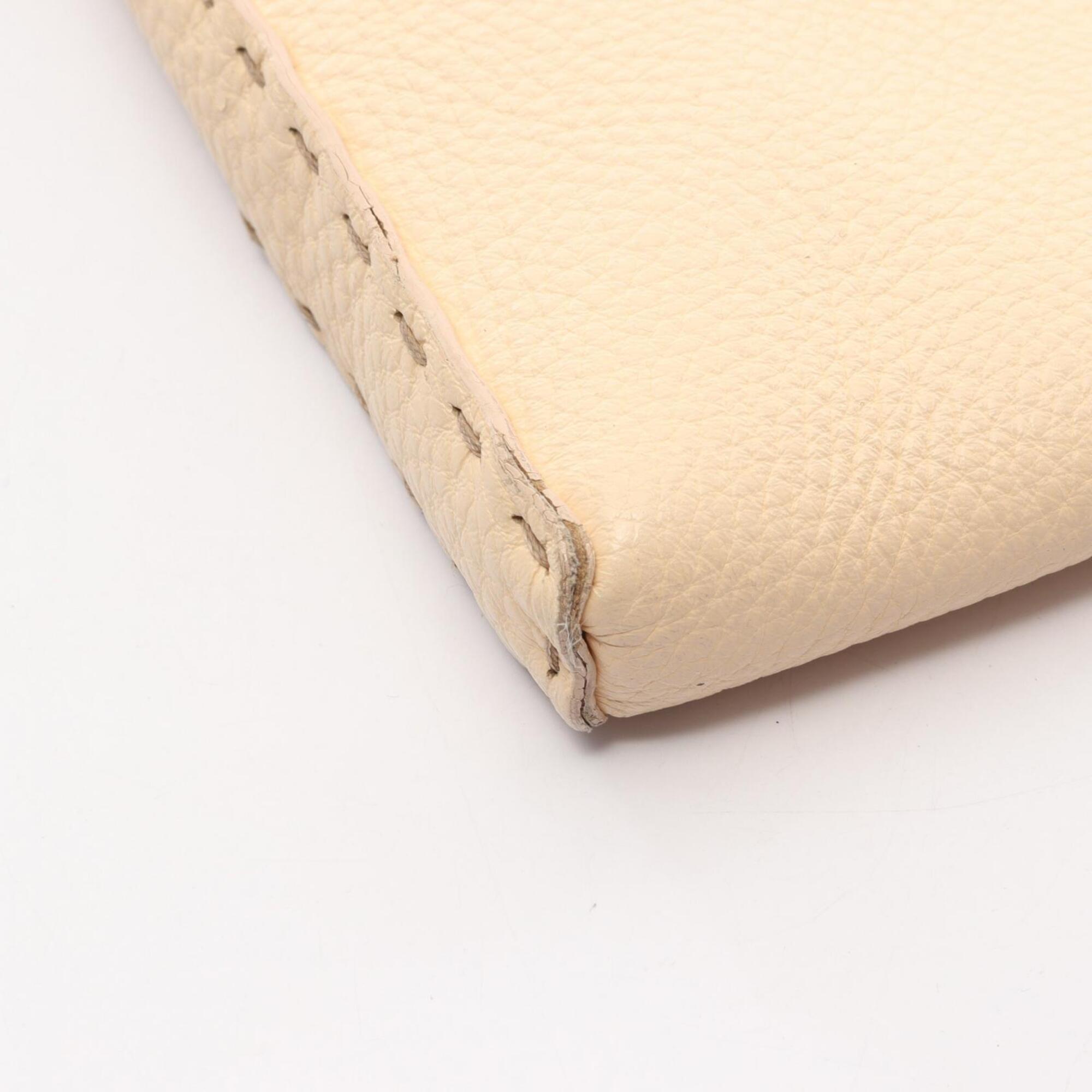 Fendi Selleria Ivory Leather Handbag Shoulder Bag (Pre-Owned)