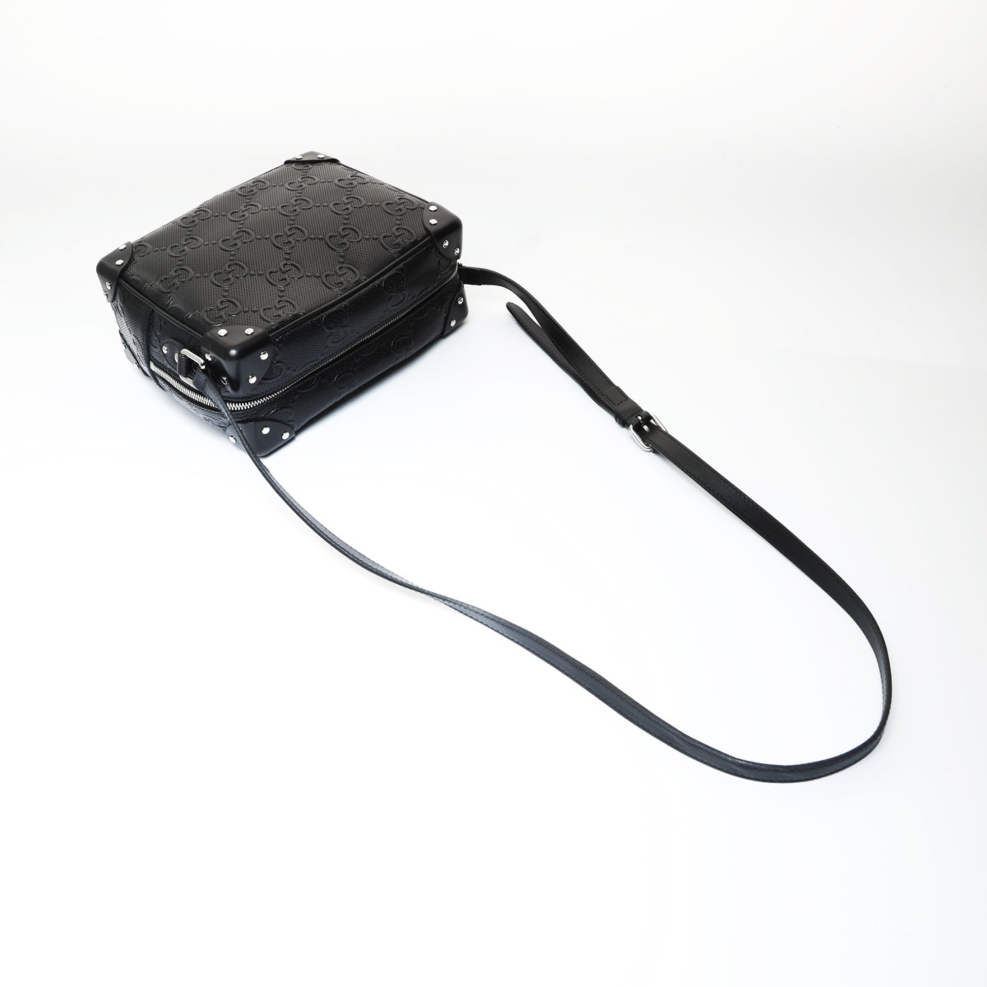 Gucci Black Embossed Shoulder Bag (Pre-Owned)