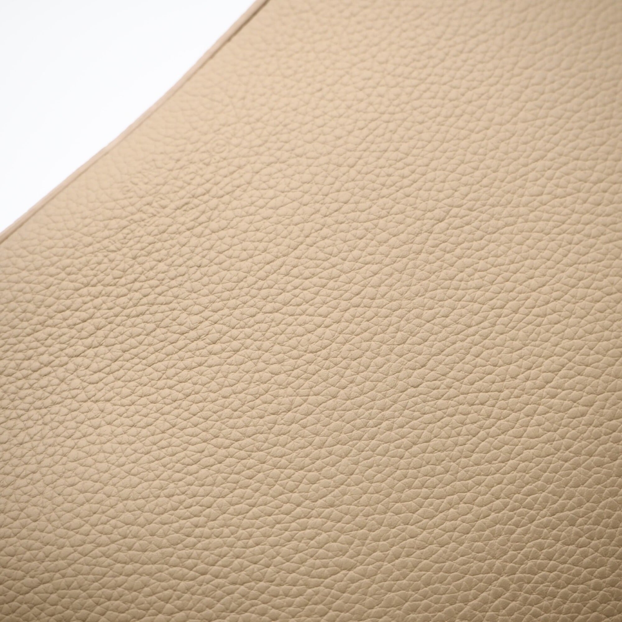 Louis Vuitton Beige Shoulder Bag (Pre-Owned)