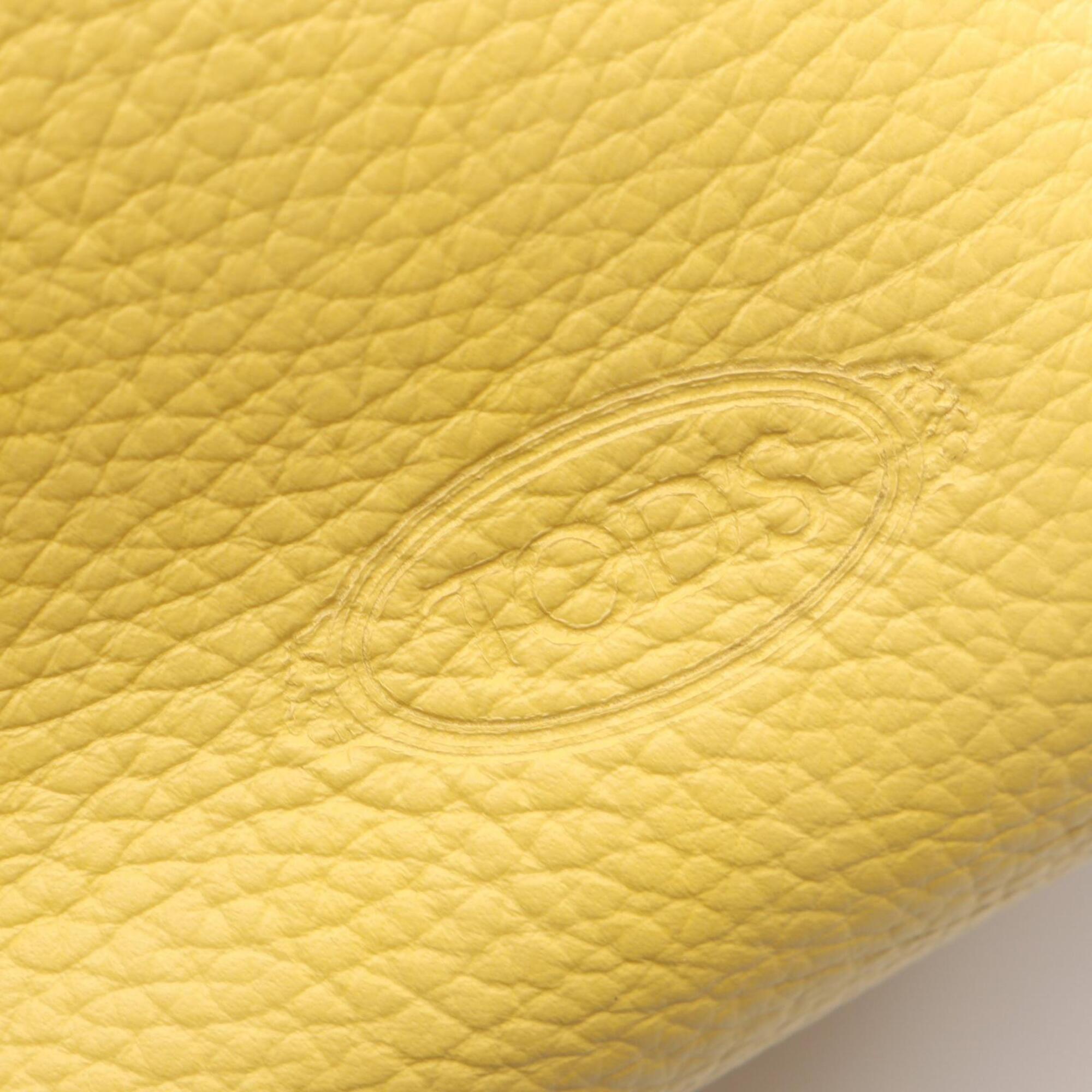 Tod's Yellow Leather Handbag (Pre-Owned)