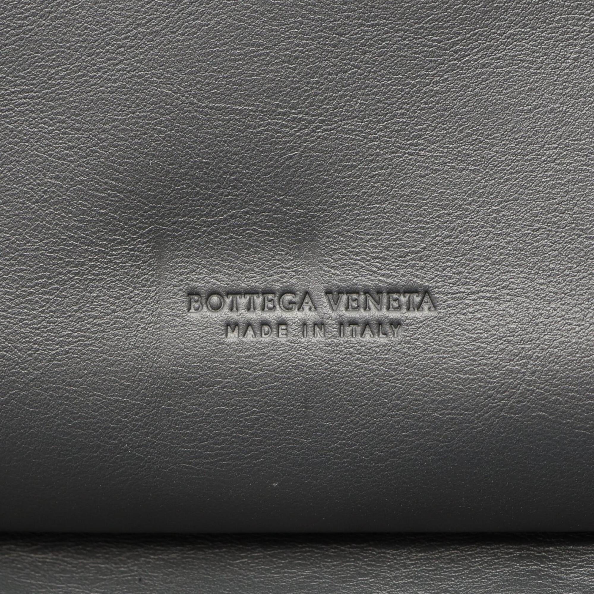 Bottega Veneta Intrecciato Gray Intrecciato Clutch Bag Handbag (Pre-Owned)