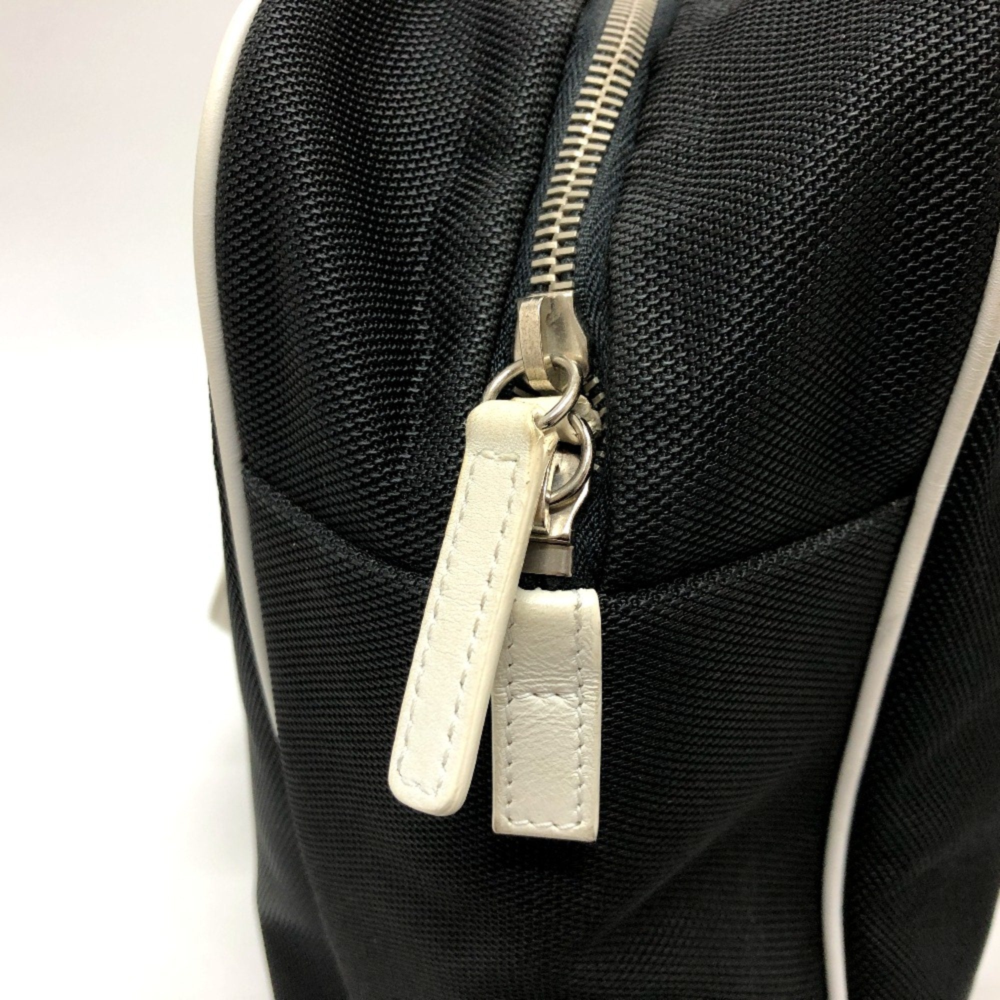 Chanel Black Cloth Shoulder Bag (Pre-Owned)