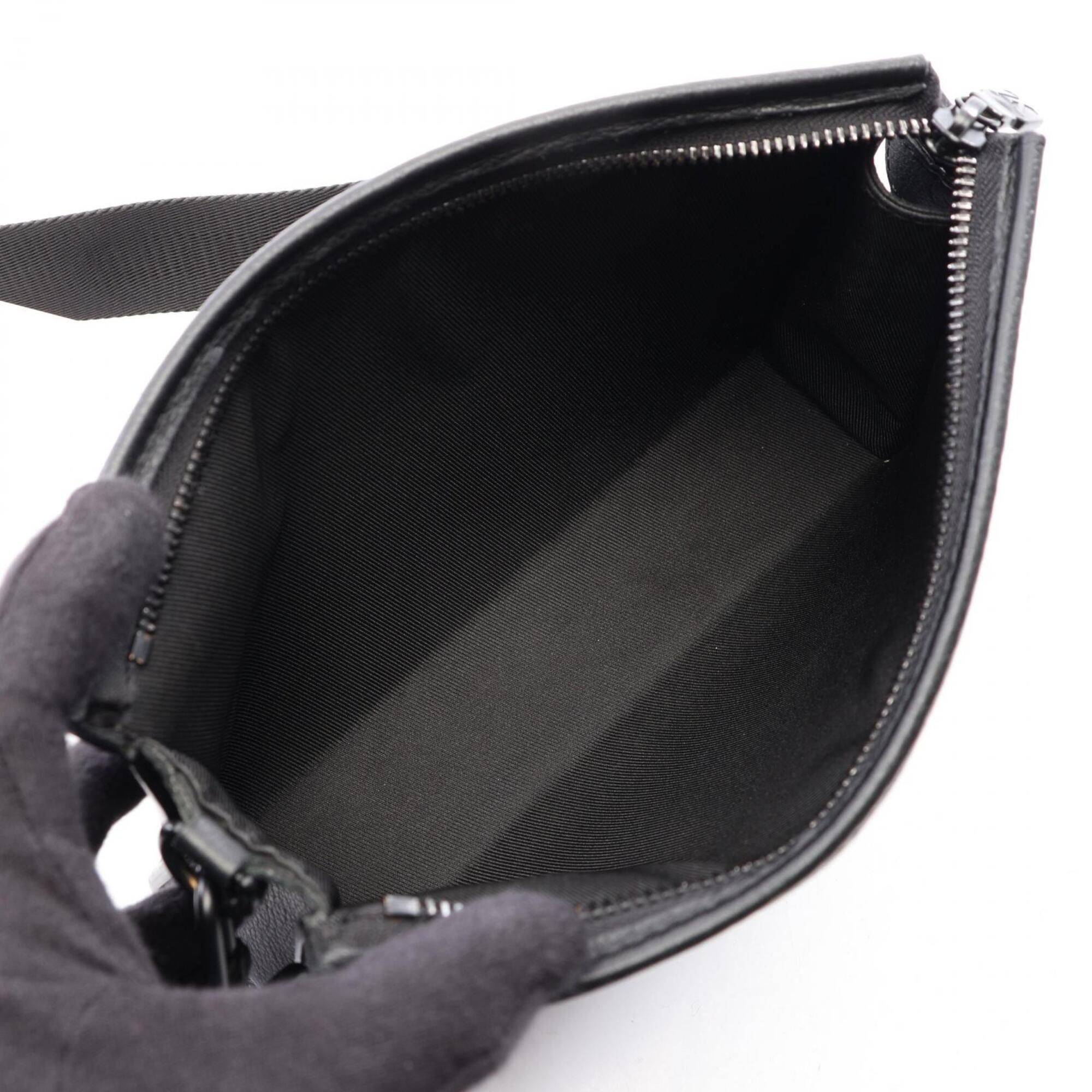 Louis Vuitton Black Leather Handbag Pouch Shoulder Bag (Pre-Owned)